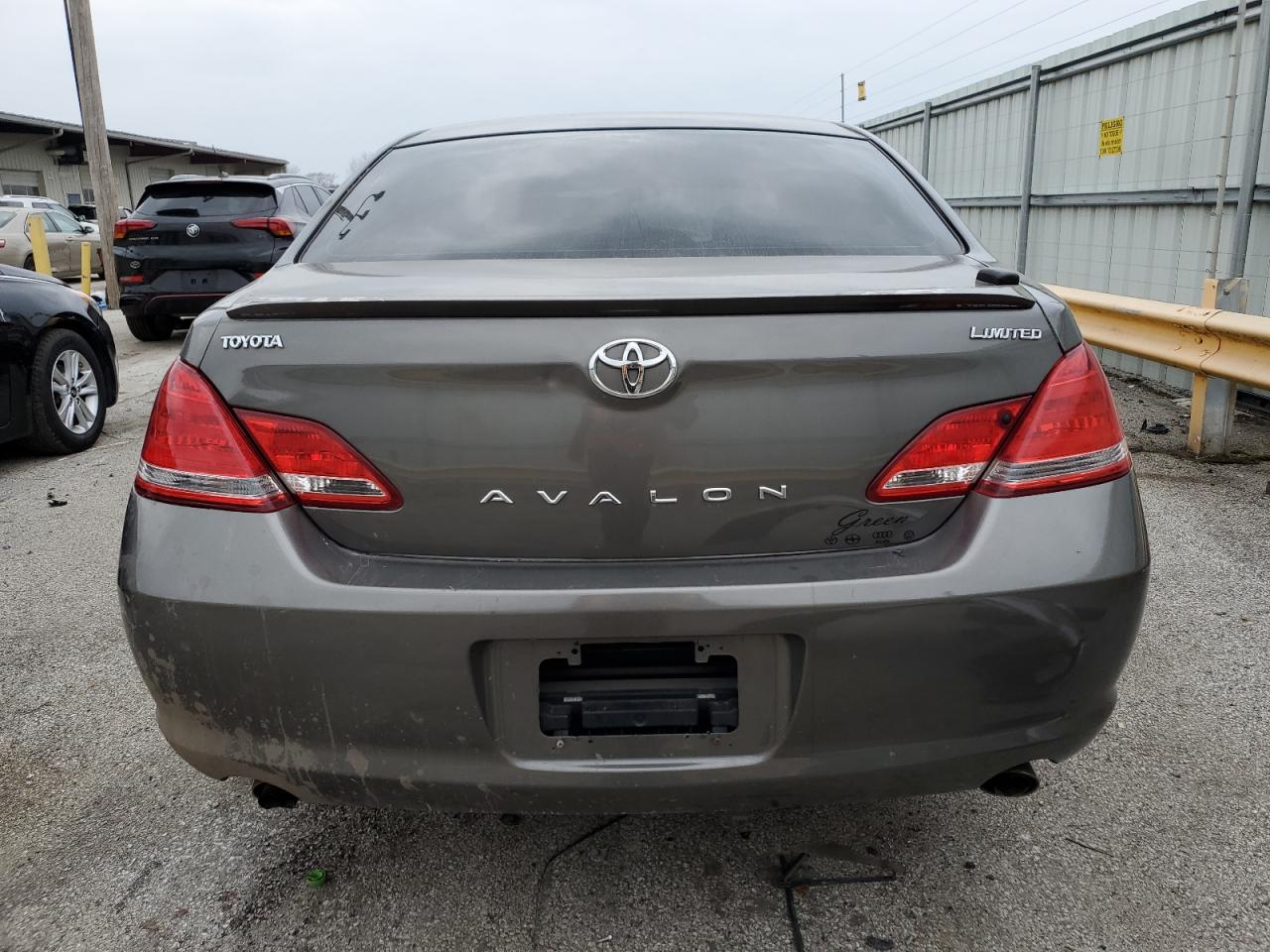 Photo 5 VIN: 4T1BK36B85U026323 - TOYOTA AVALON 