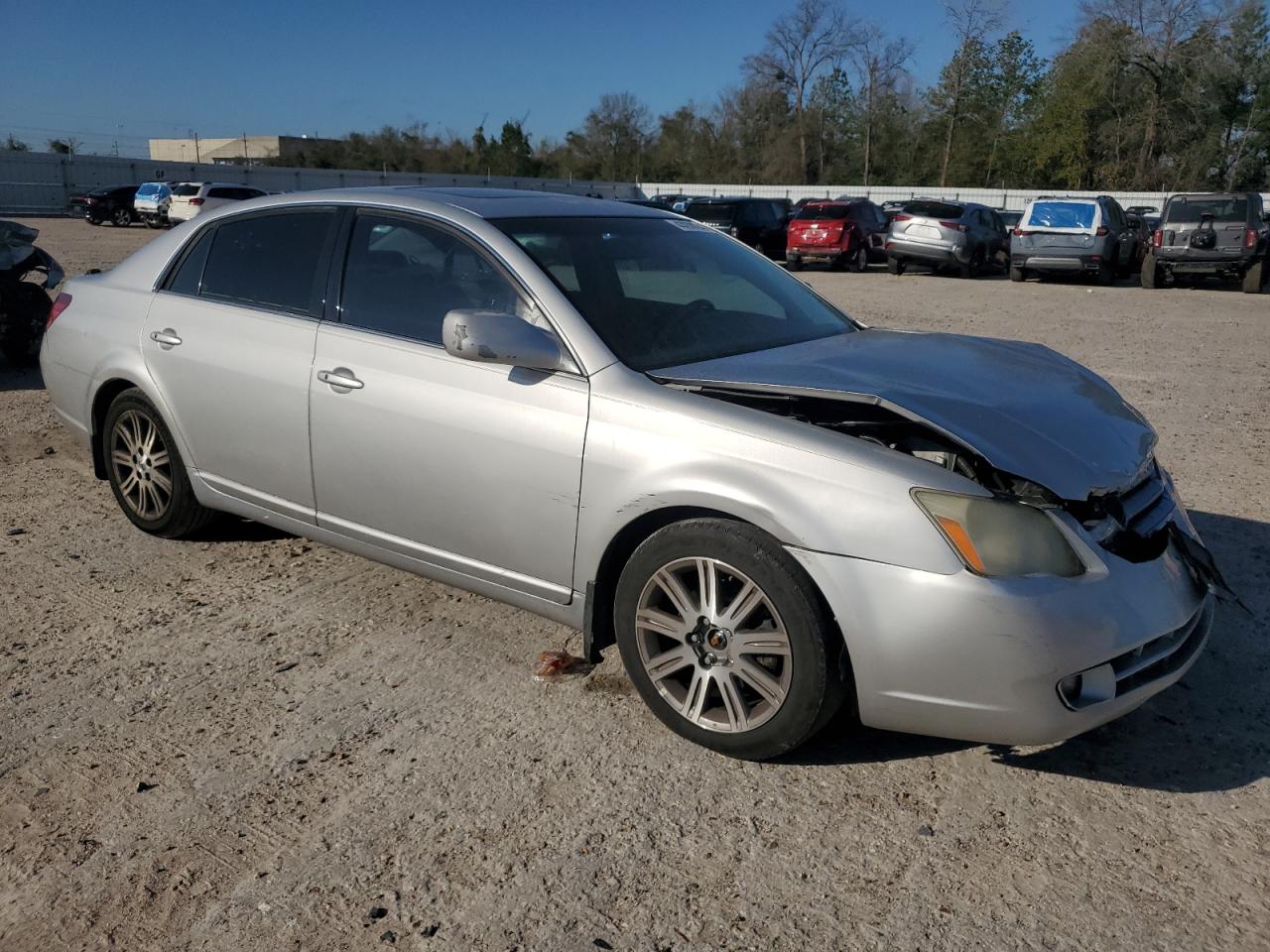 Photo 3 VIN: 4T1BK36B85U030601 - TOYOTA AVALON 