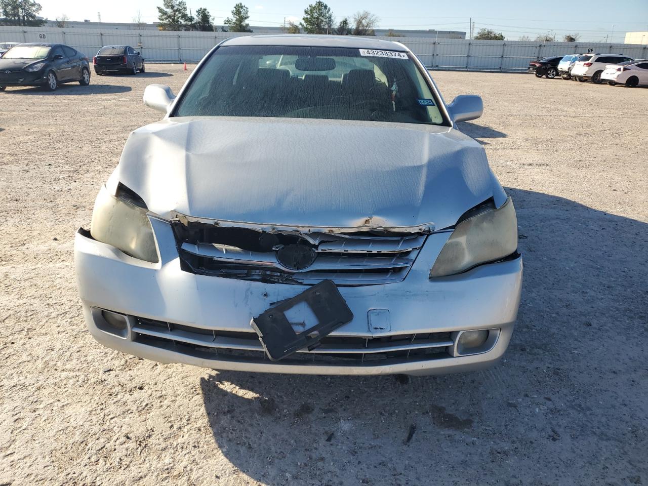 Photo 4 VIN: 4T1BK36B85U030601 - TOYOTA AVALON 