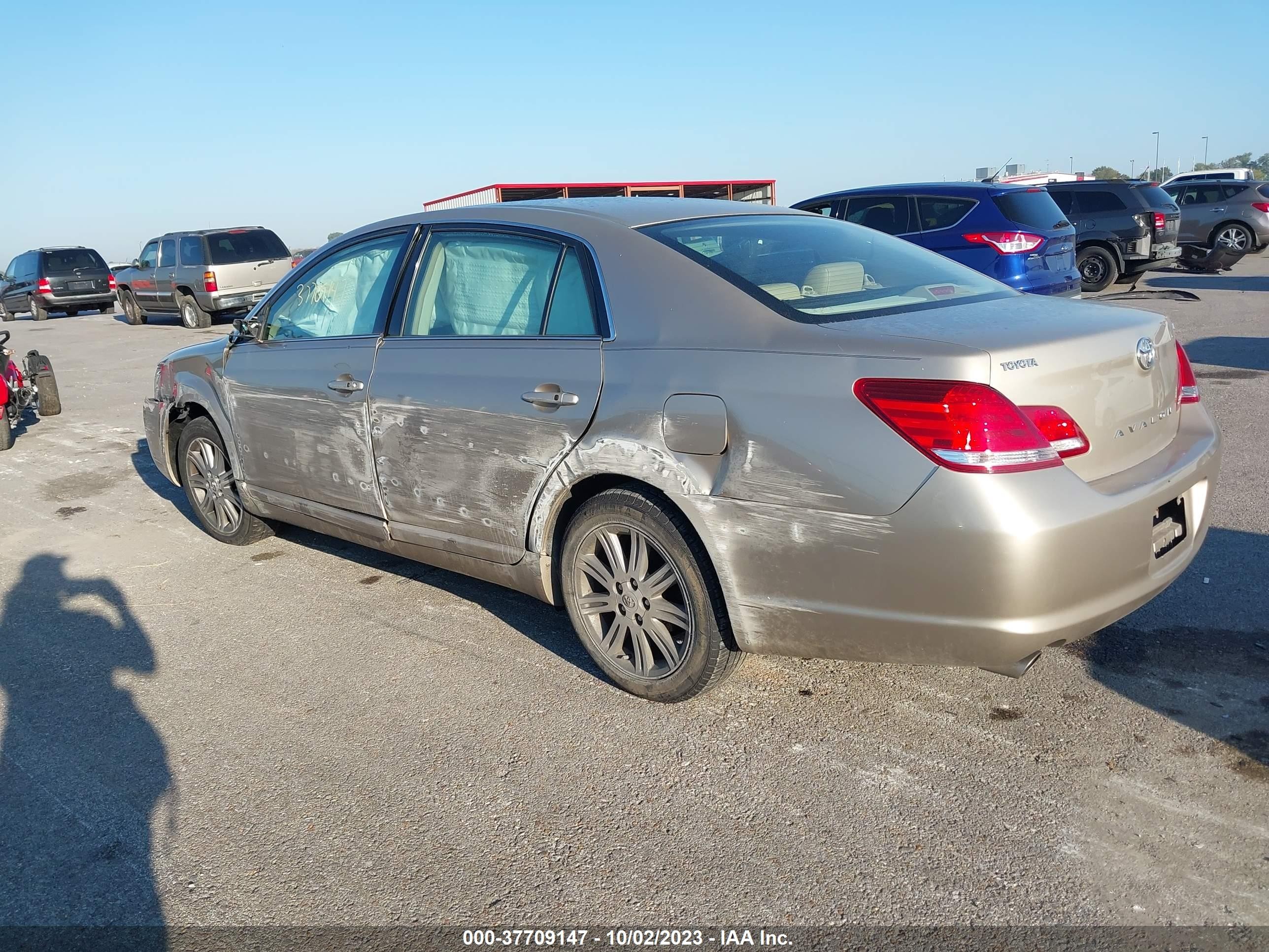 Photo 2 VIN: 4T1BK36B86U068587 - TOYOTA AVALON 