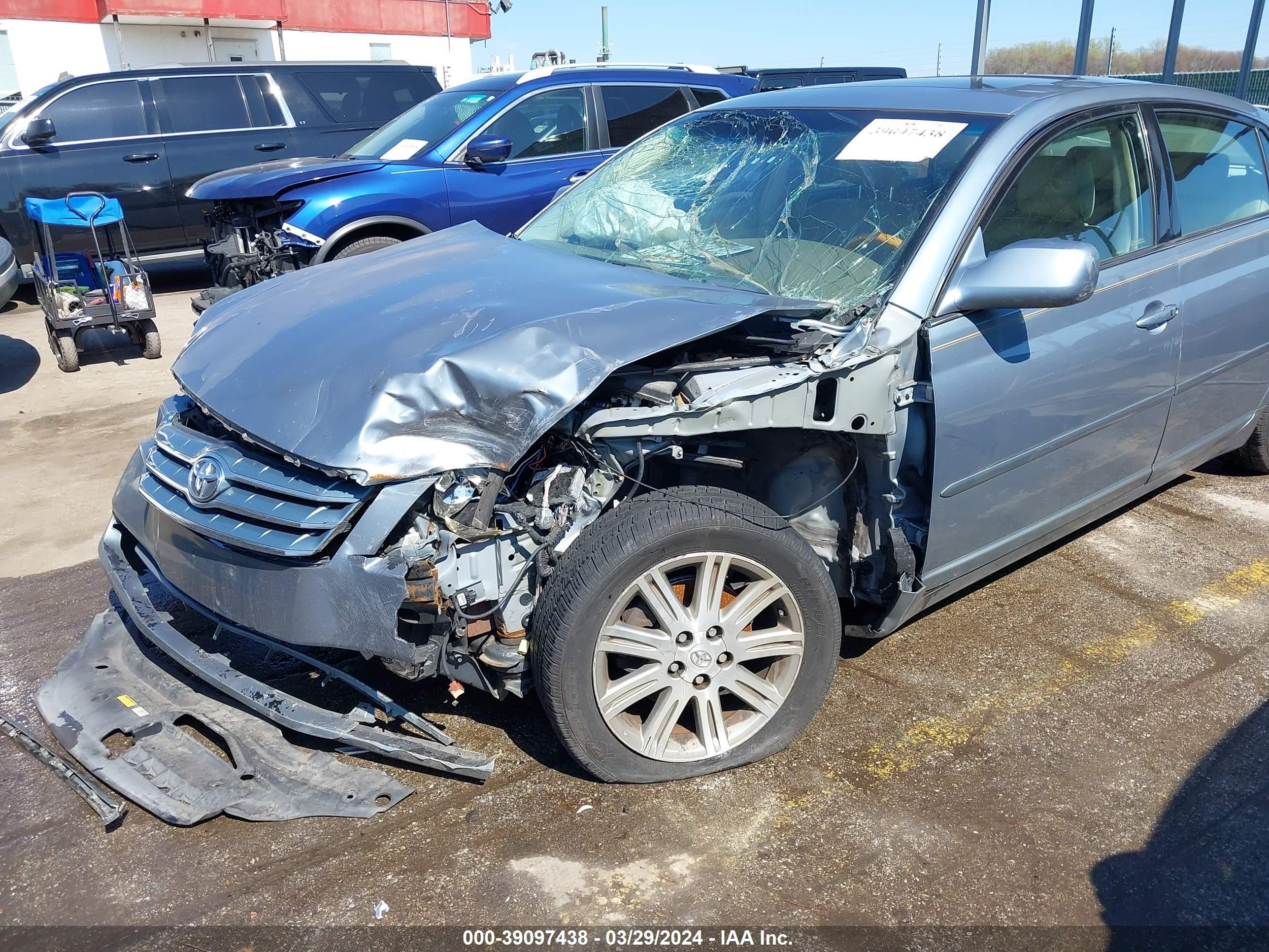 Photo 5 VIN: 4T1BK36B86U111504 - TOYOTA AVALON 