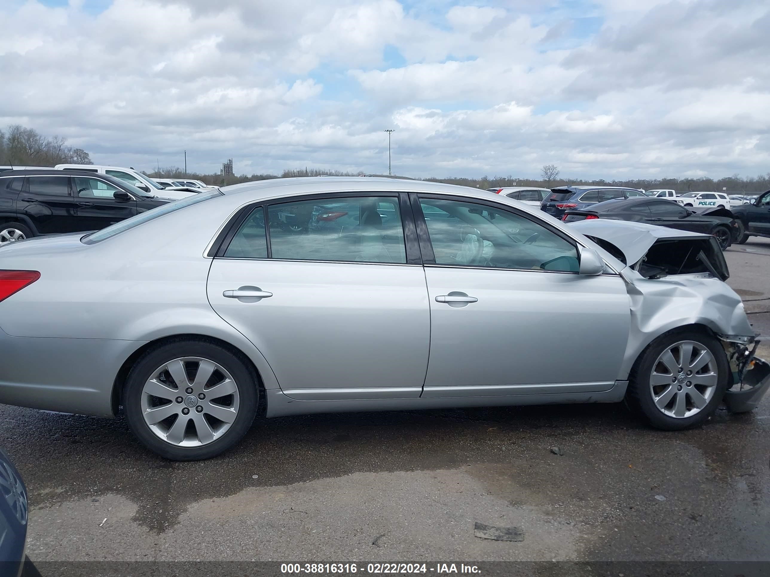 Photo 12 VIN: 4T1BK36B86U112071 - TOYOTA AVALON 