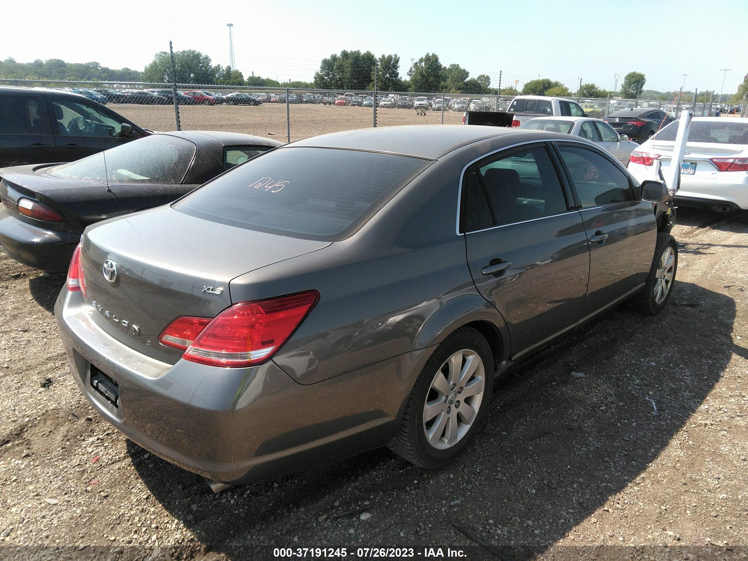 Photo 3 VIN: 4T1BK36B87U230834 - TOYOTA AVALON 