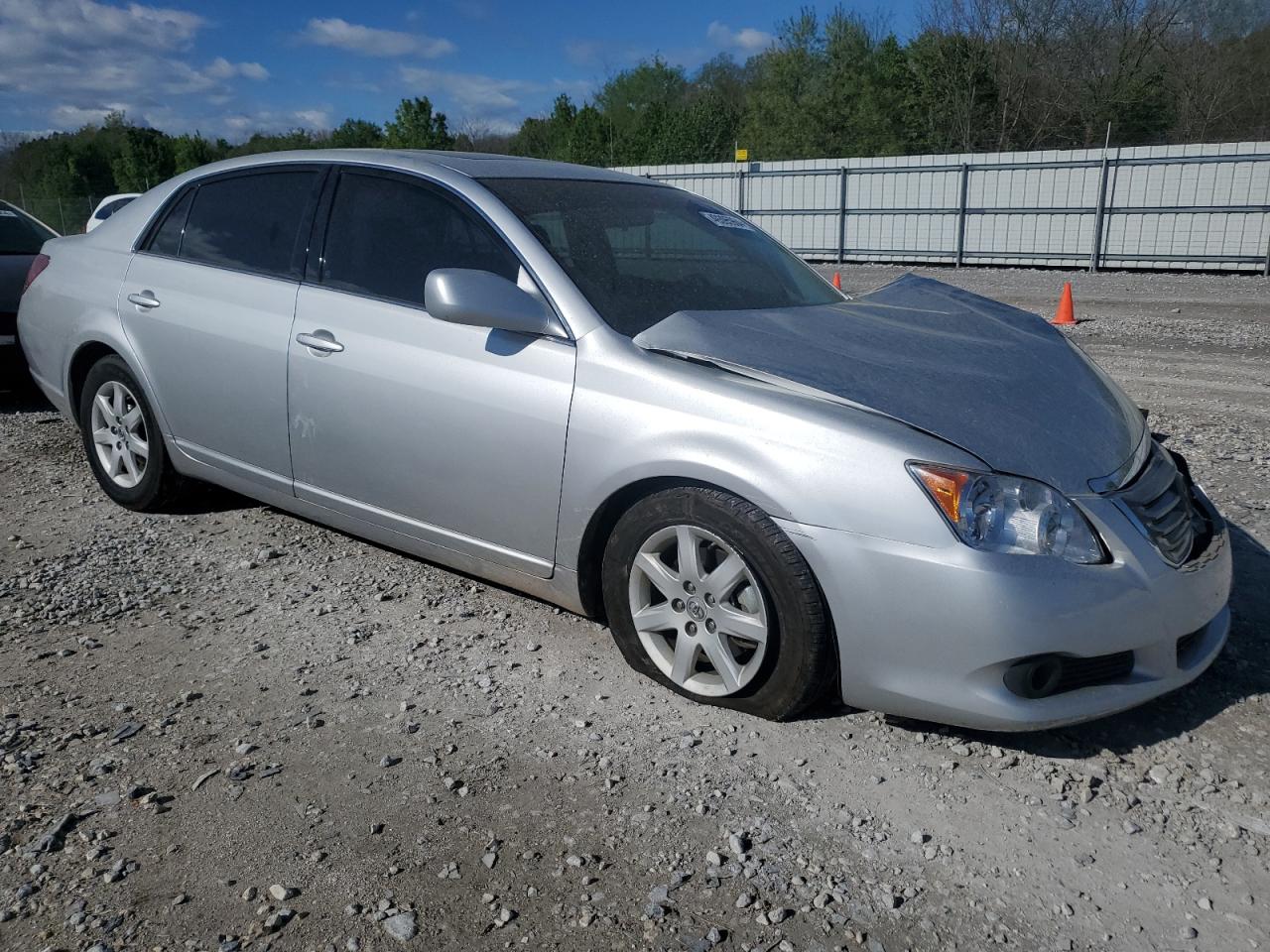 Photo 3 VIN: 4T1BK36B88U285964 - TOYOTA AVALON 