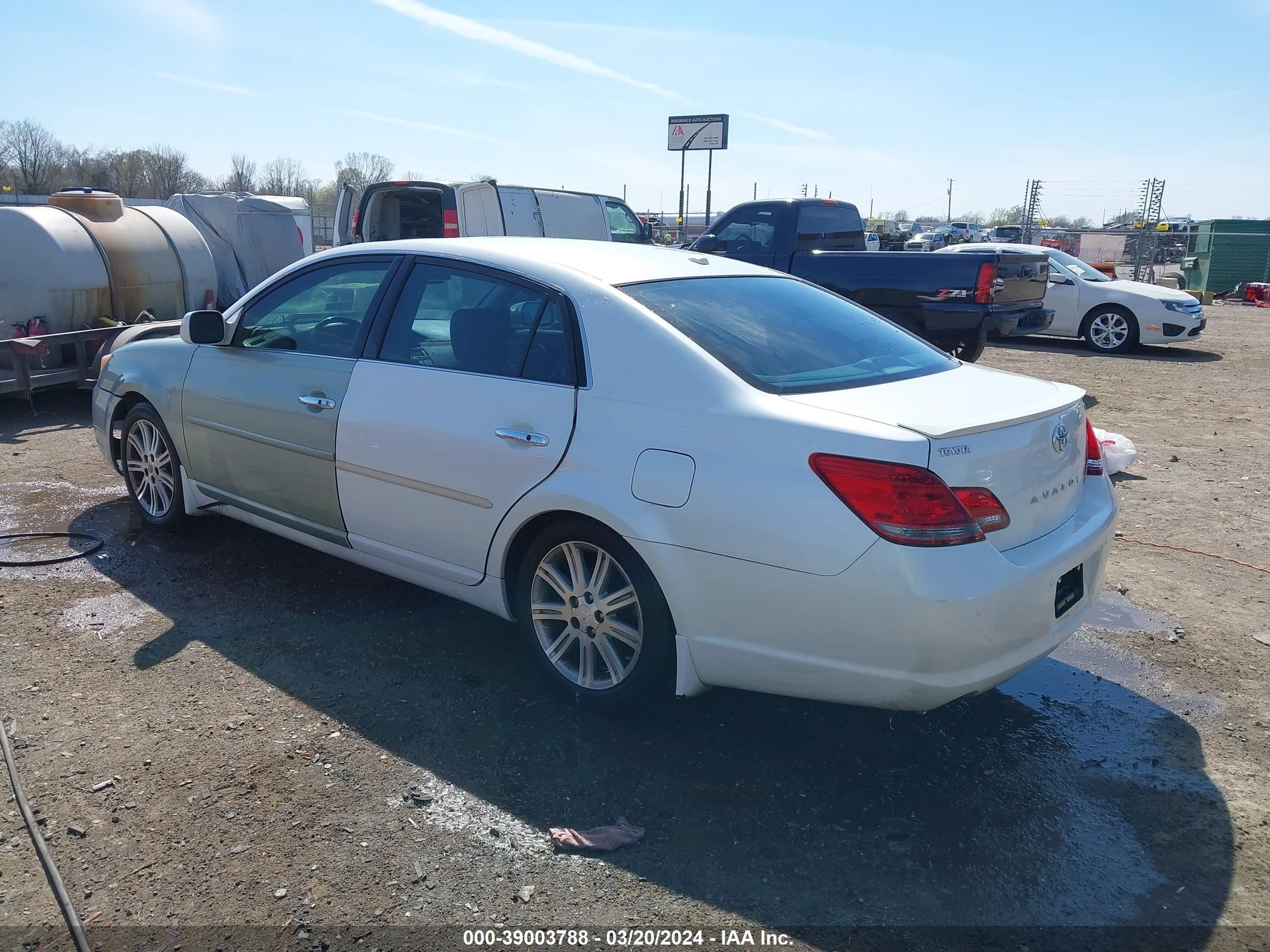 Photo 2 VIN: 4T1BK36B89U346280 - TOYOTA AVALON 