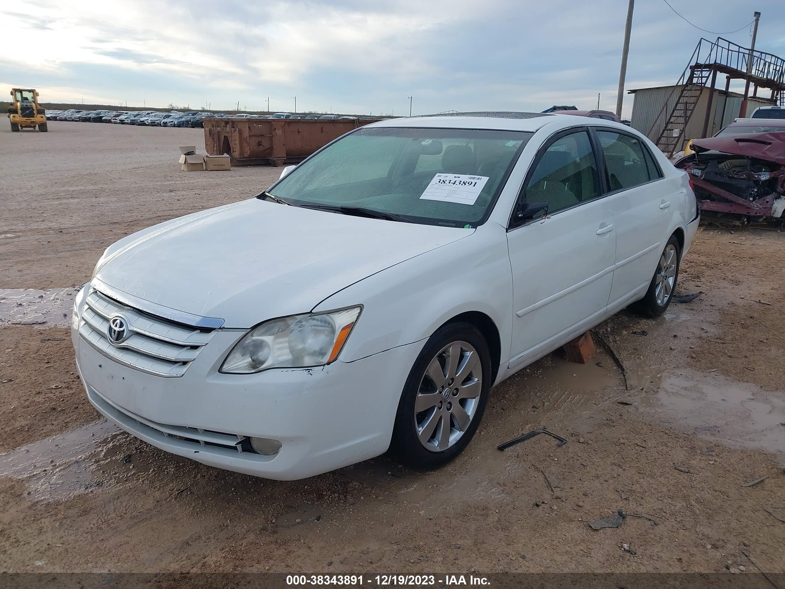 Photo 1 VIN: 4T1BK36B95U036522 - TOYOTA AVALON 