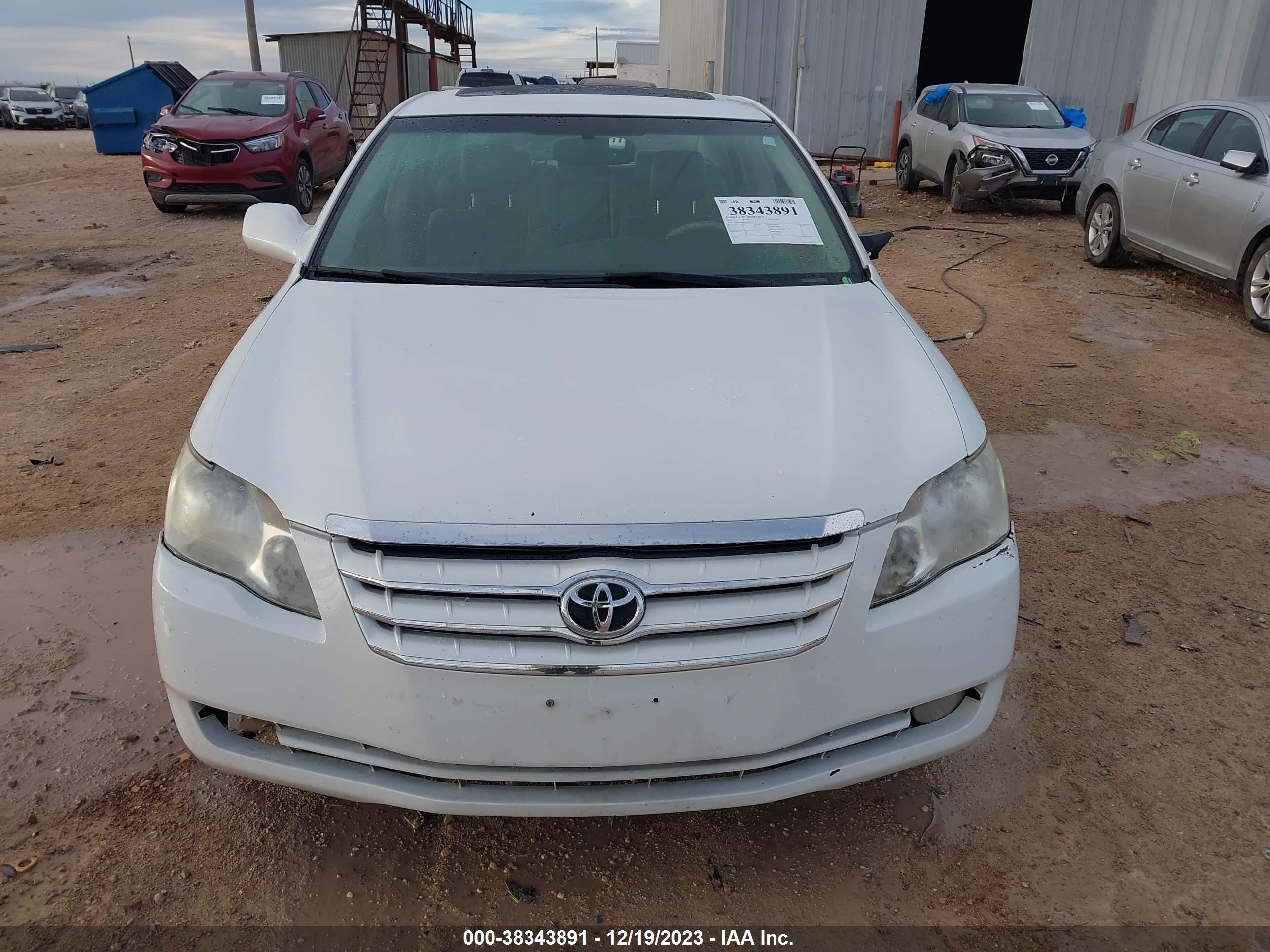 Photo 12 VIN: 4T1BK36B95U036522 - TOYOTA AVALON 