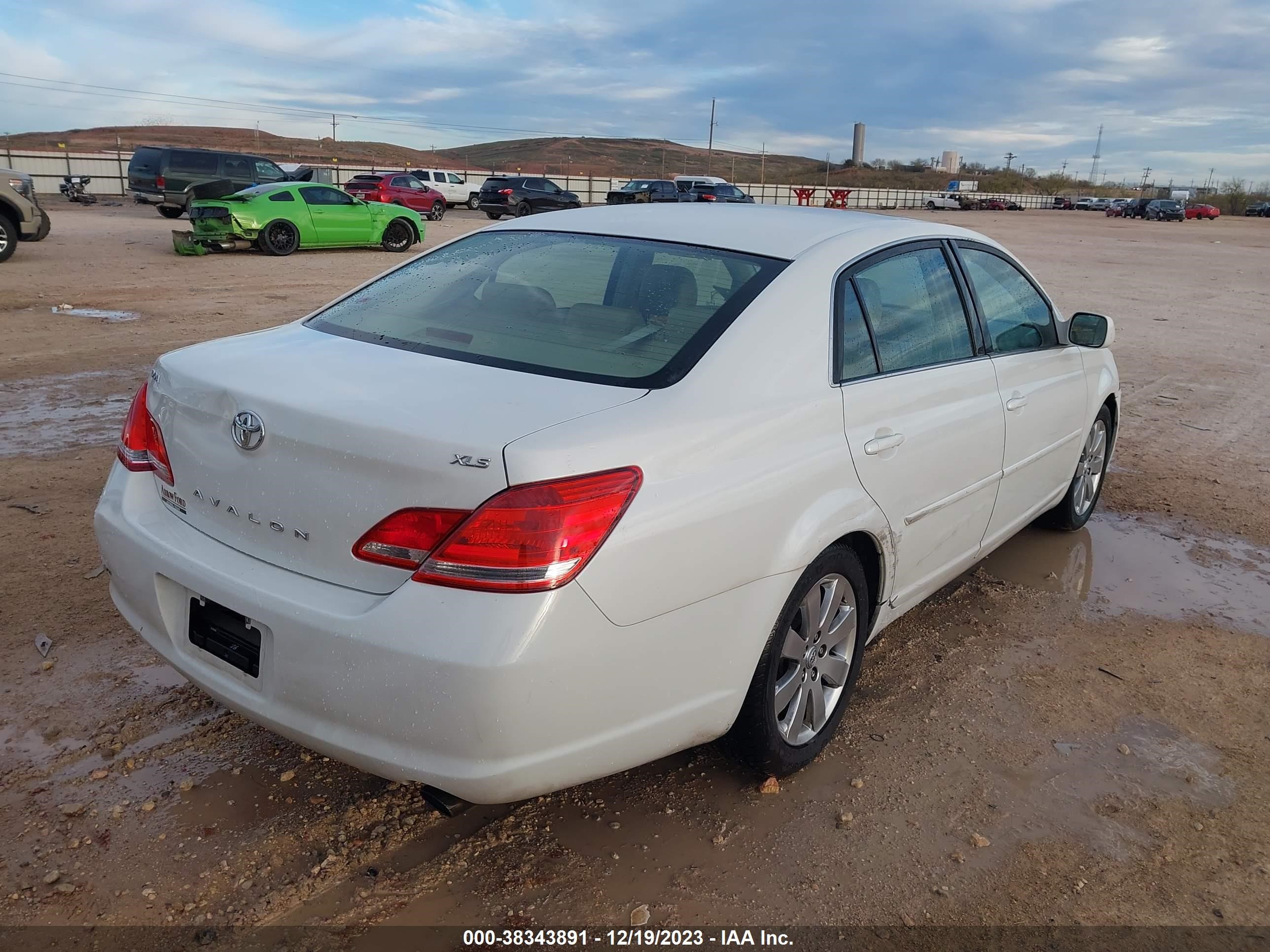 Photo 3 VIN: 4T1BK36B95U036522 - TOYOTA AVALON 