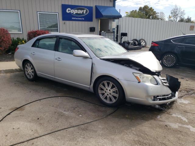 Photo 3 VIN: 4T1BK36B95U048119 - TOYOTA AVALON XL 