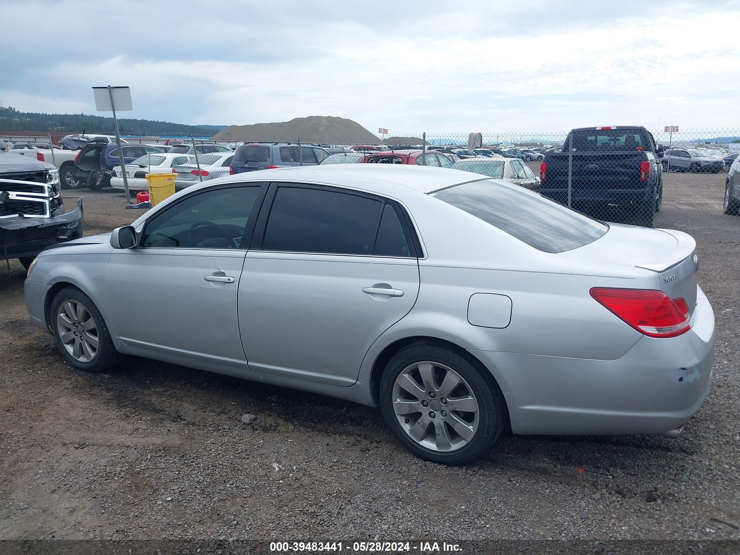 Photo 13 VIN: 4T1BK36B96U108014 - TOYOTA AVALON 