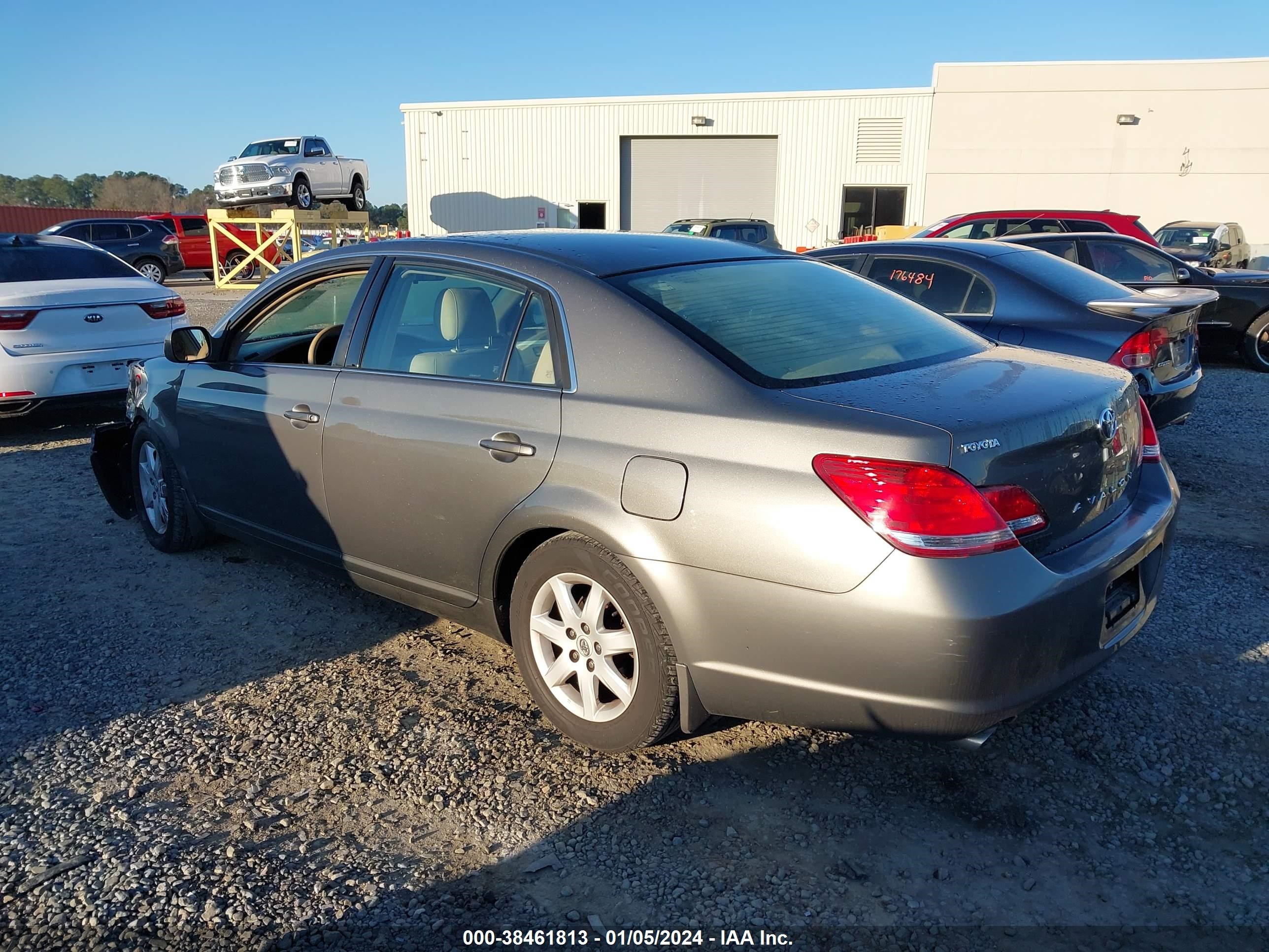 Photo 2 VIN: 4T1BK36B96U140171 - TOYOTA AVALON 