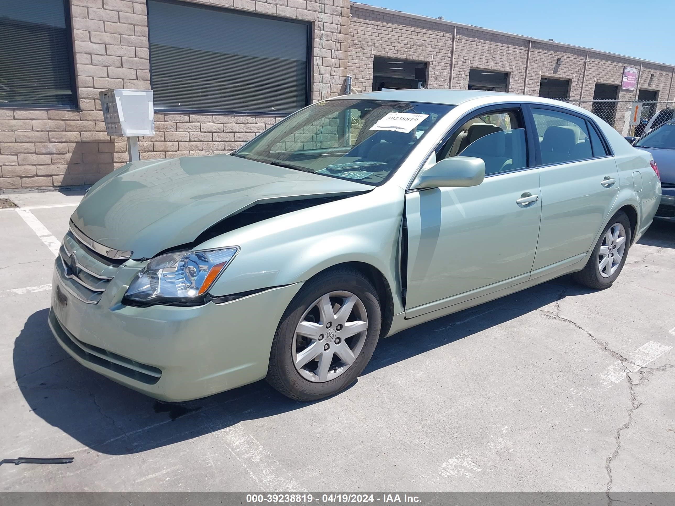 Photo 1 VIN: 4T1BK36B97U179697 - TOYOTA AVALON 