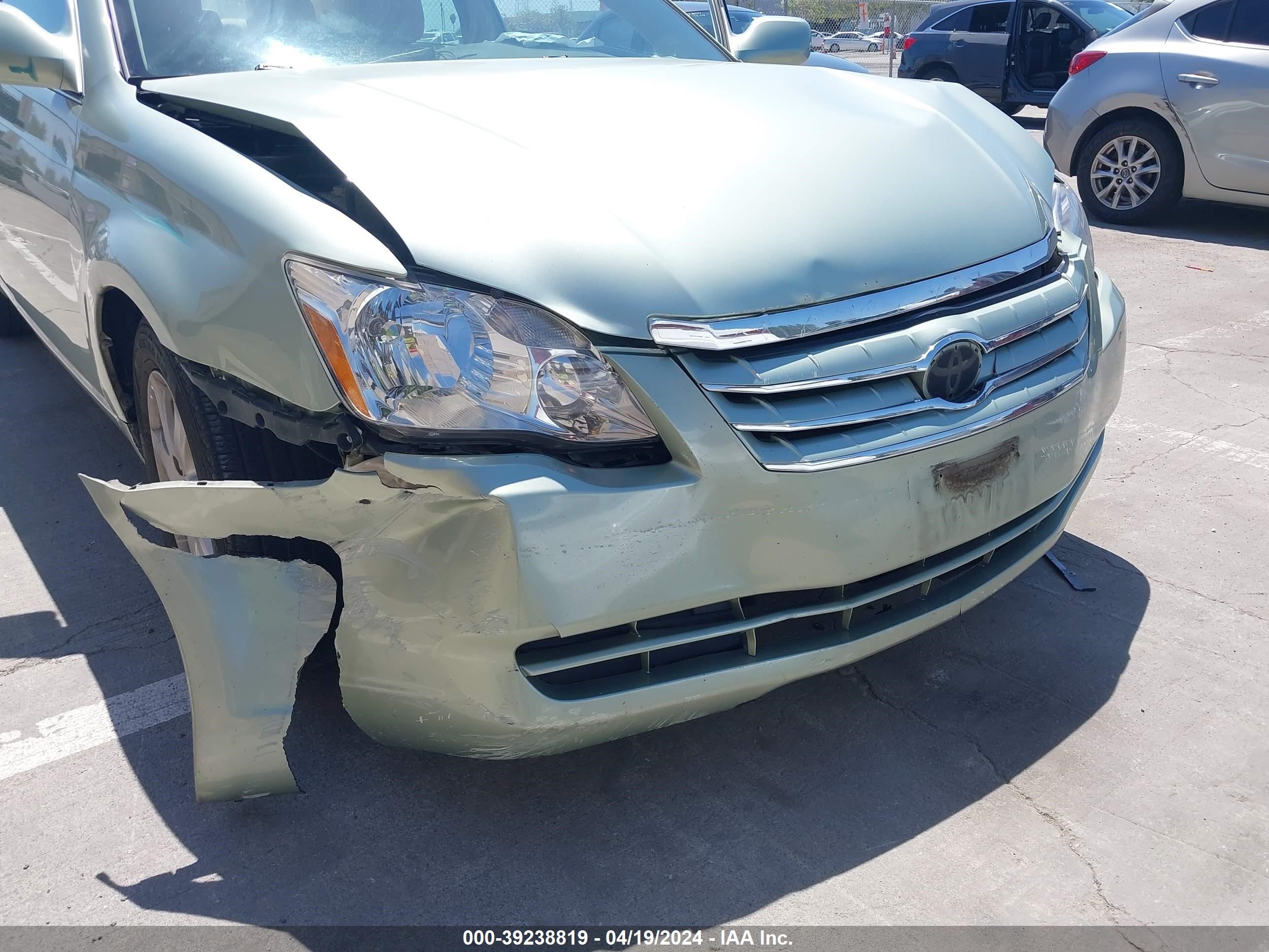 Photo 5 VIN: 4T1BK36B97U179697 - TOYOTA AVALON 