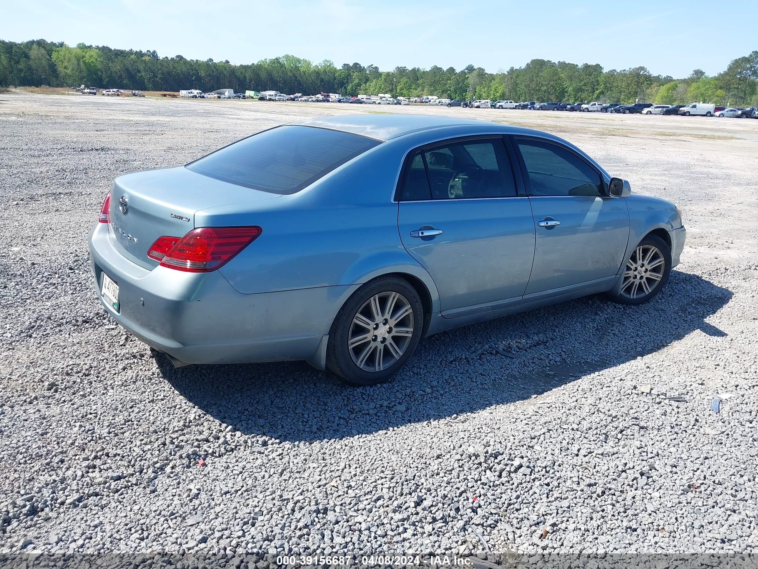 Photo 3 VIN: 4T1BK36B98U258482 - TOYOTA AVALON 