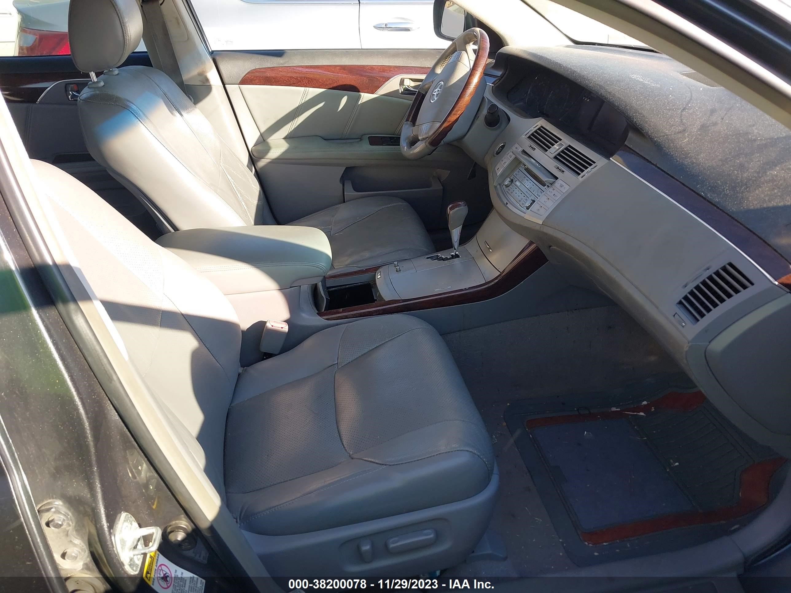 Photo 4 VIN: 4T1BK36B98U264850 - TOYOTA AVALON 