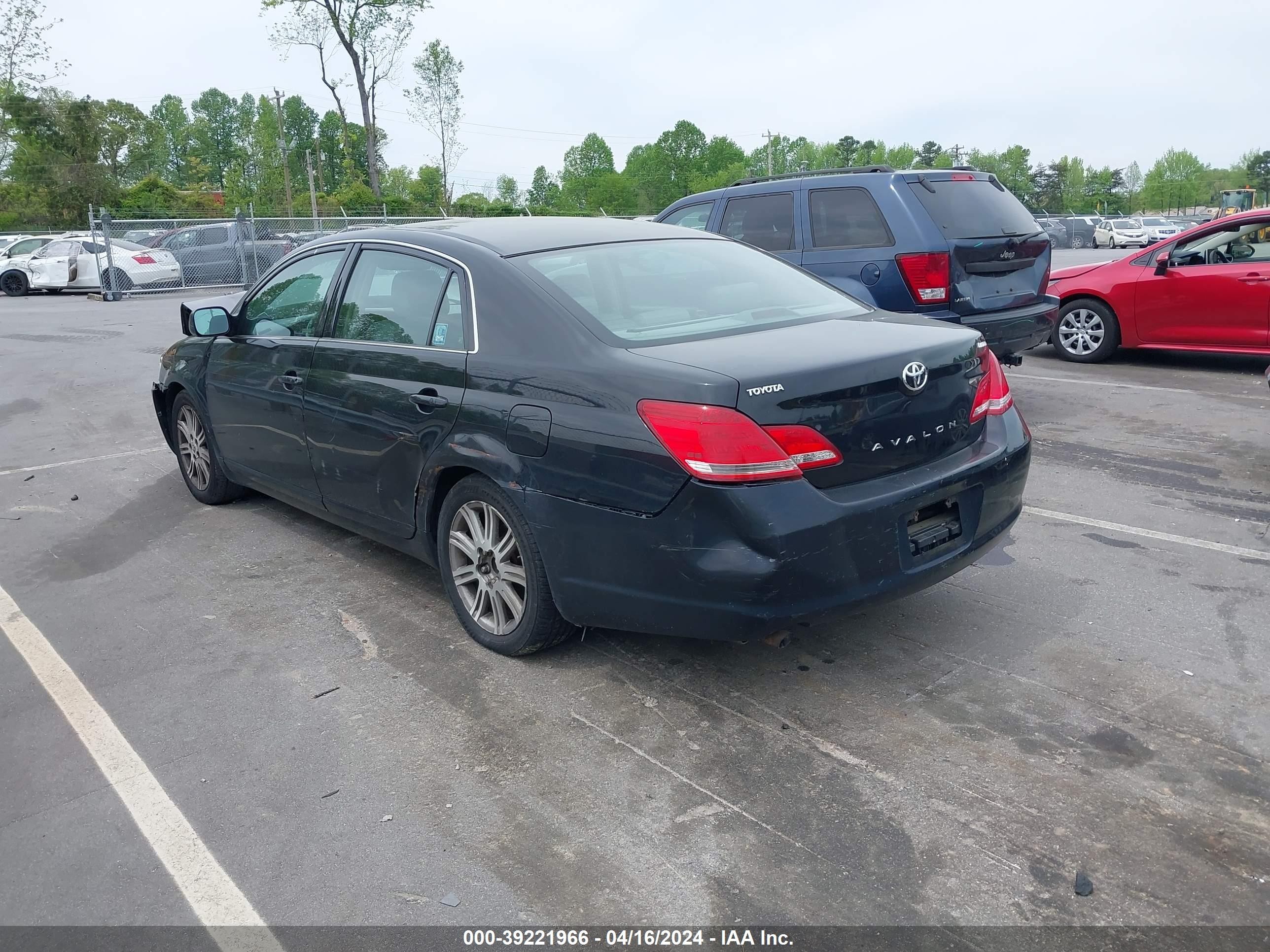 Photo 2 VIN: 4T1BK36BX5U010270 - TOYOTA AVALON 