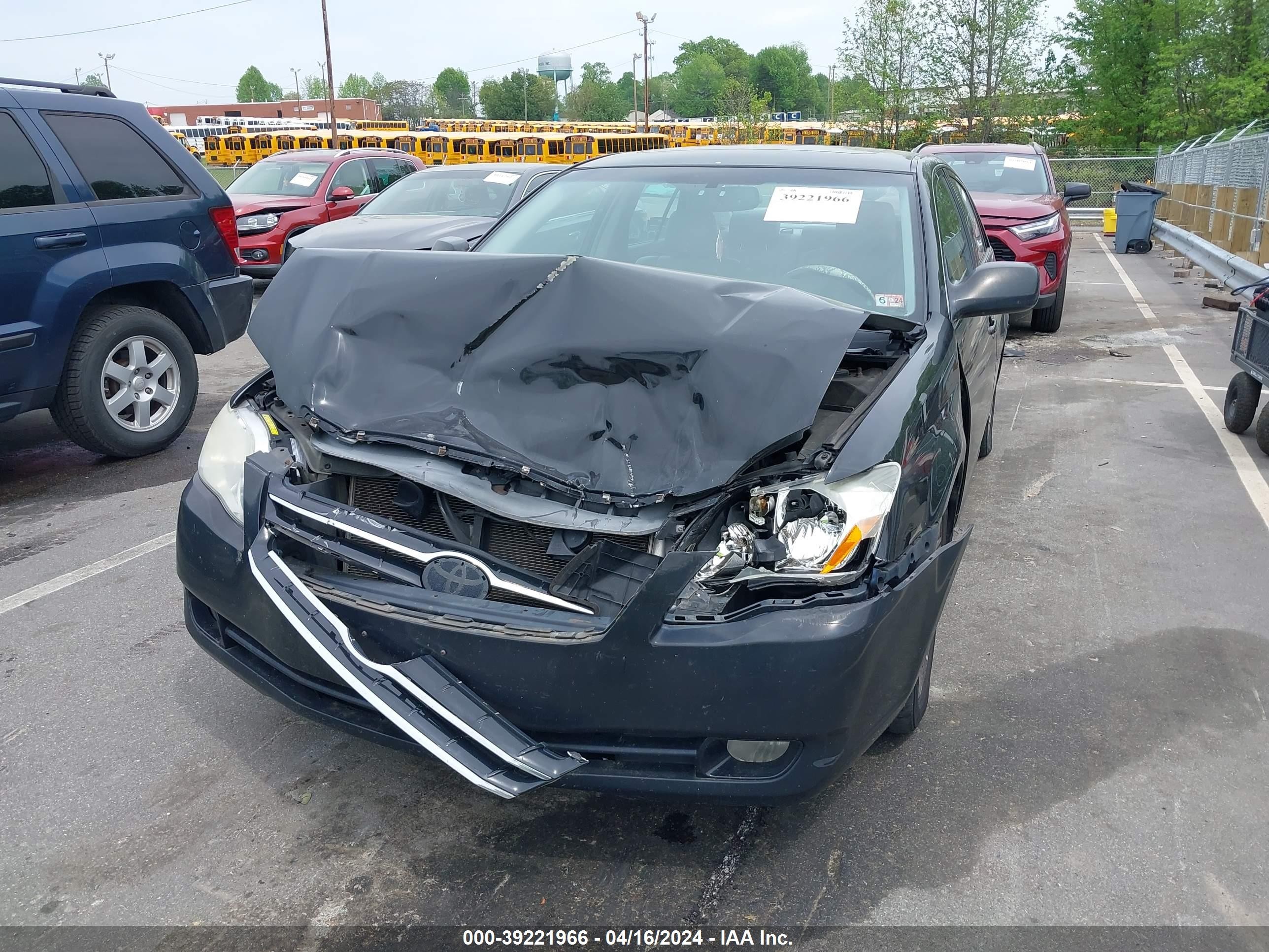 Photo 5 VIN: 4T1BK36BX5U010270 - TOYOTA AVALON 