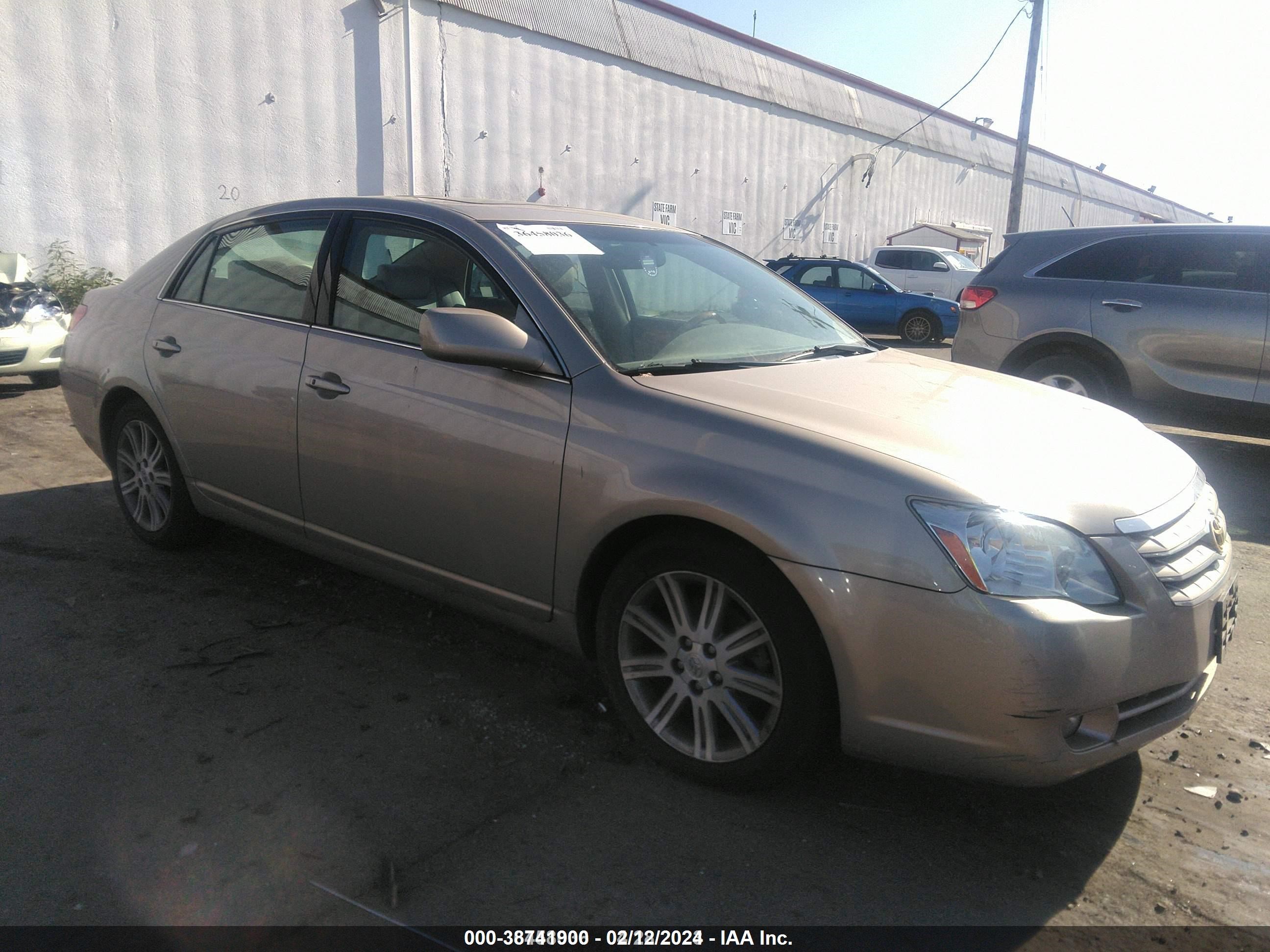 Photo 1 VIN: 4T1BK36BX5U029515 - TOYOTA AVALON 