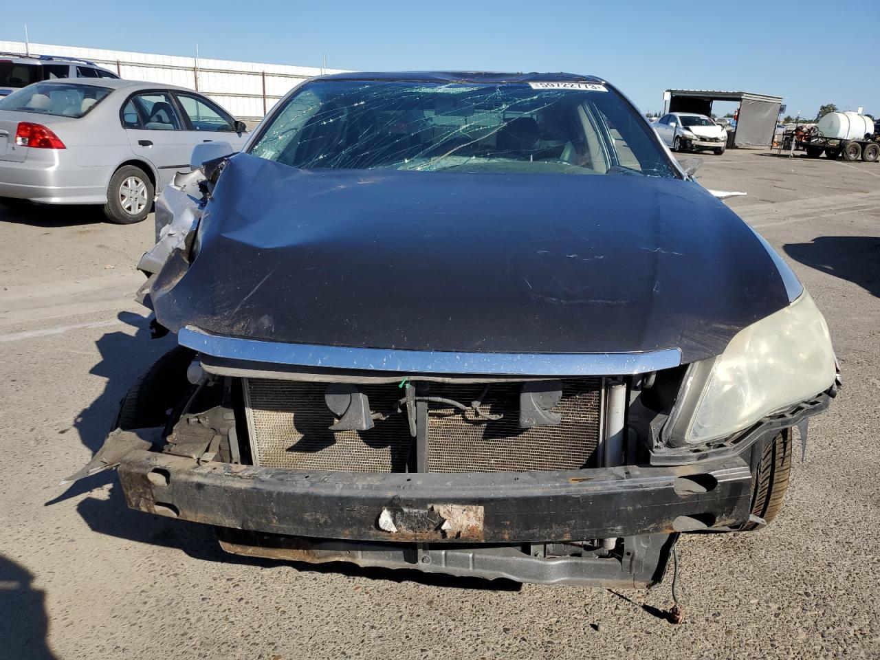 Photo 4 VIN: 4T1BK36BX6U082281 - TOYOTA AVALON 