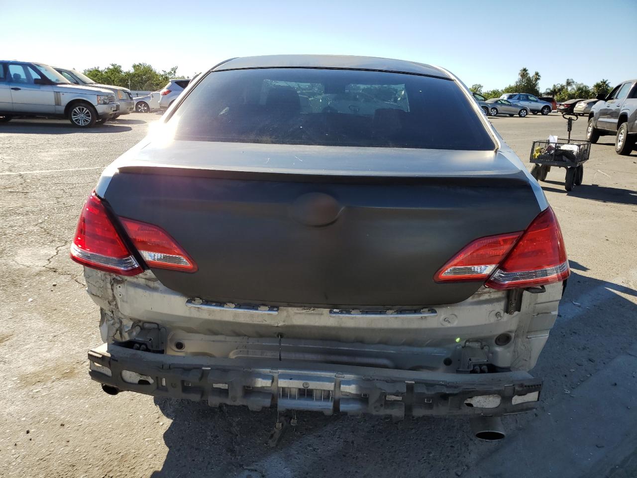 Photo 5 VIN: 4T1BK36BX6U082281 - TOYOTA AVALON 