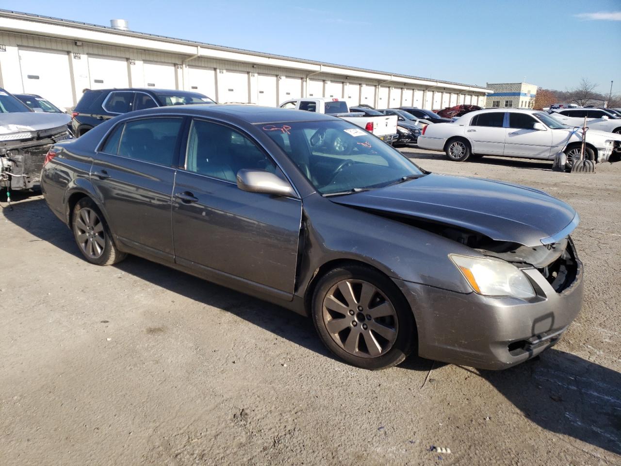 Photo 3 VIN: 4T1BK36BX6U082393 - TOYOTA AVALON 