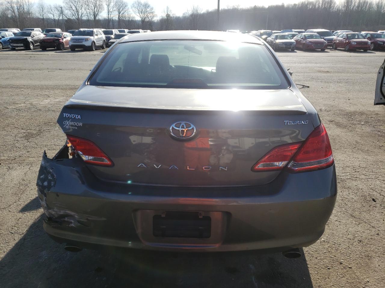 Photo 5 VIN: 4T1BK36BX6U082393 - TOYOTA AVALON 