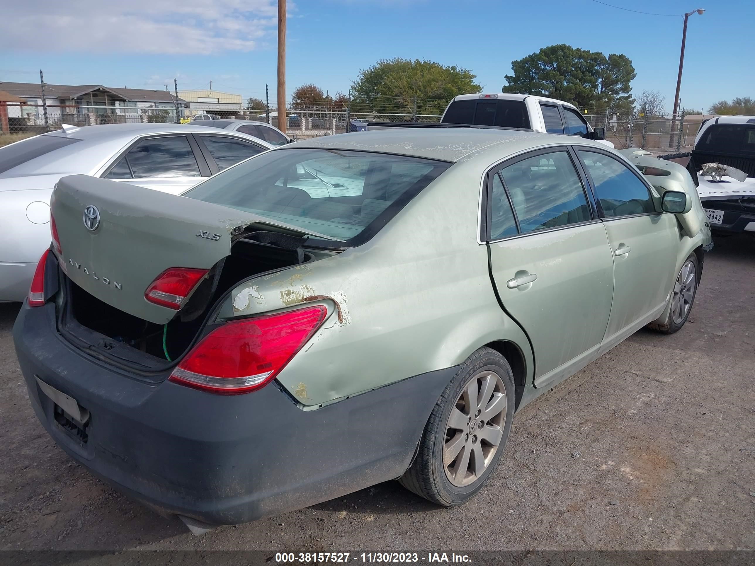 Photo 3 VIN: 4T1BK36BX6U084905 - TOYOTA AVALON 