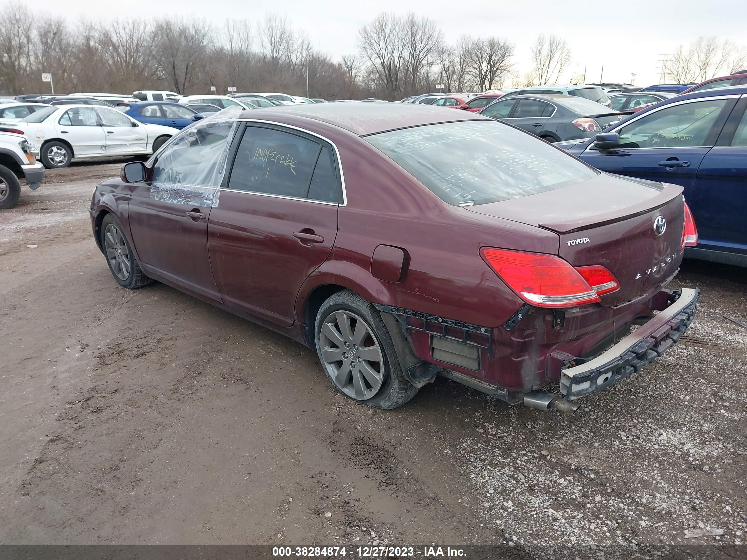 Photo 2 VIN: 4T1BK36BX7U202761 - TOYOTA AVALON 