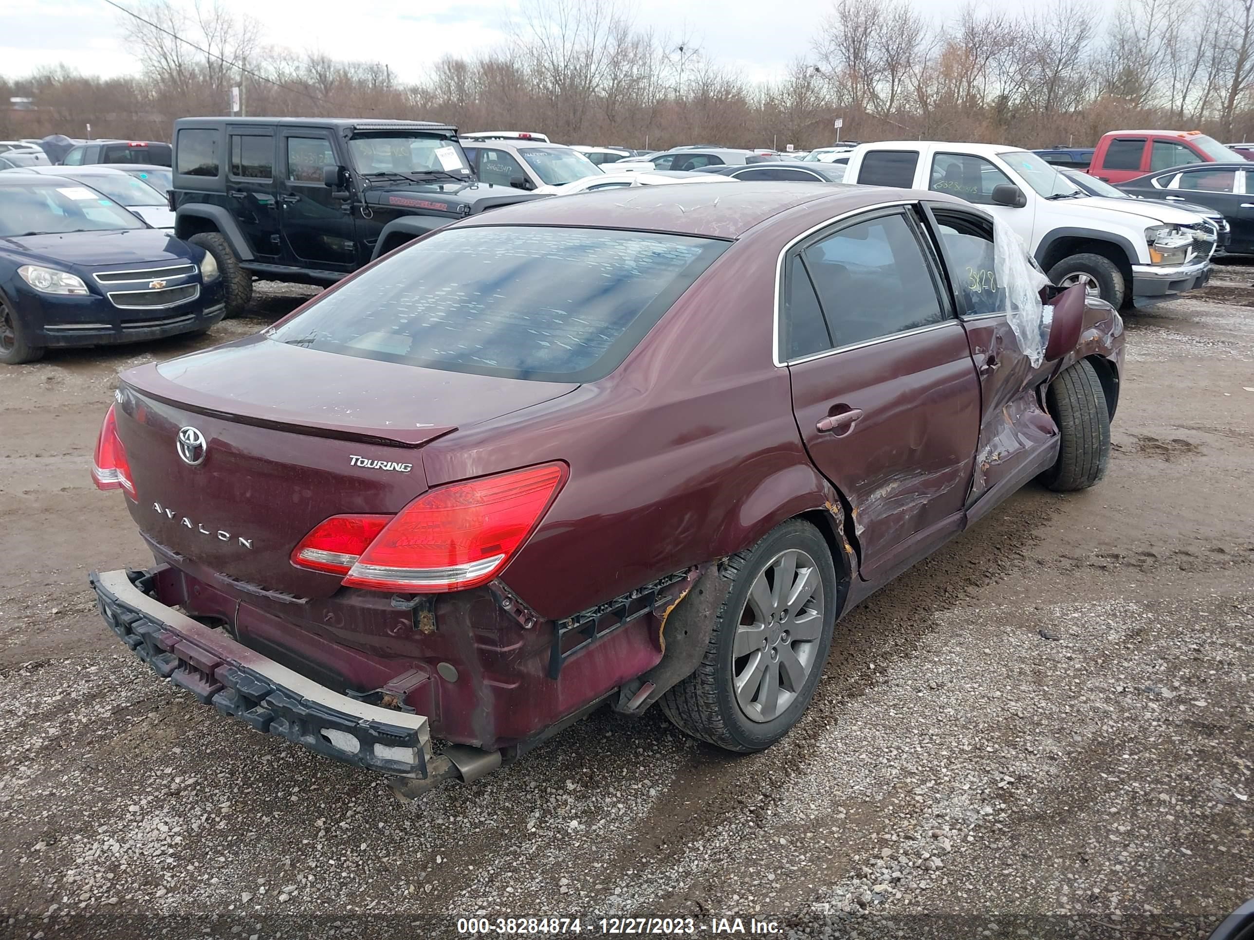 Photo 3 VIN: 4T1BK36BX7U202761 - TOYOTA AVALON 