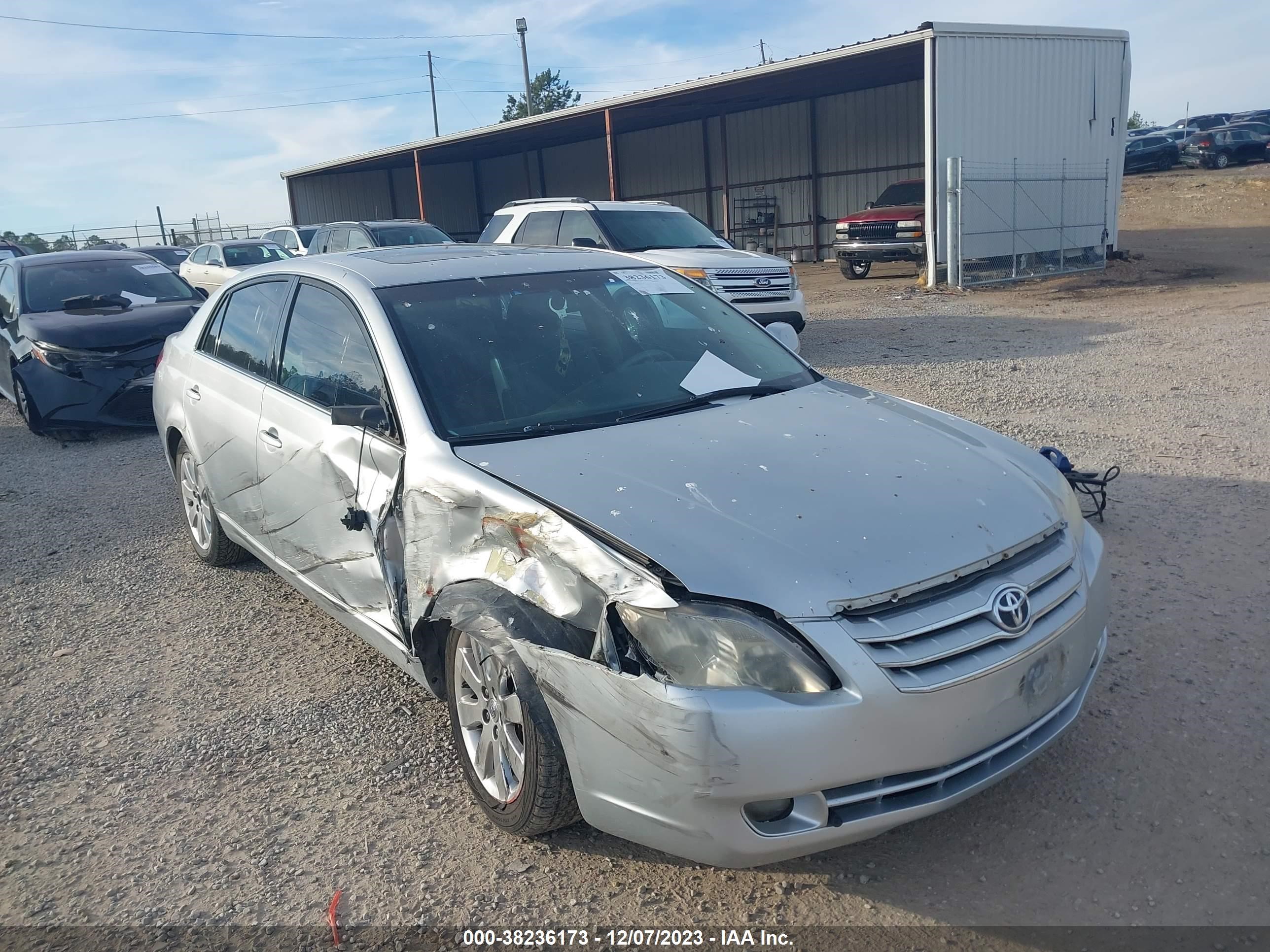 Photo 0 VIN: 4T1BK36BX7U233346 - TOYOTA AVALON 