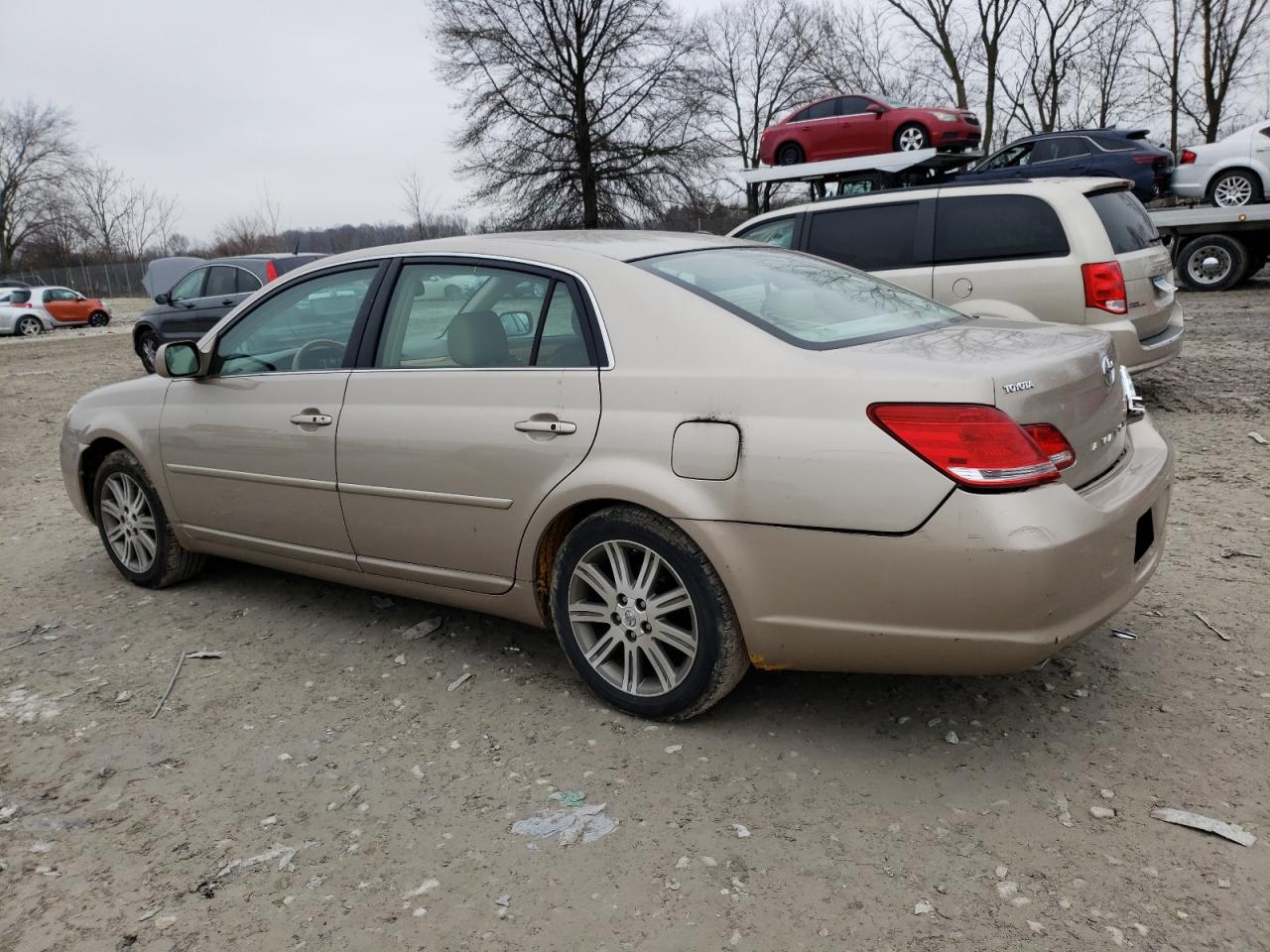 Photo 1 VIN: 4T1BK36BX7U235825 - TOYOTA AVALON 