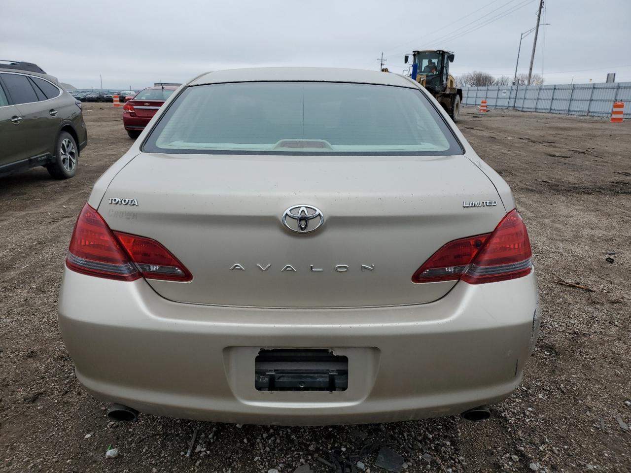 Photo 5 VIN: 4T1BK36BX8U323114 - TOYOTA AVALON 