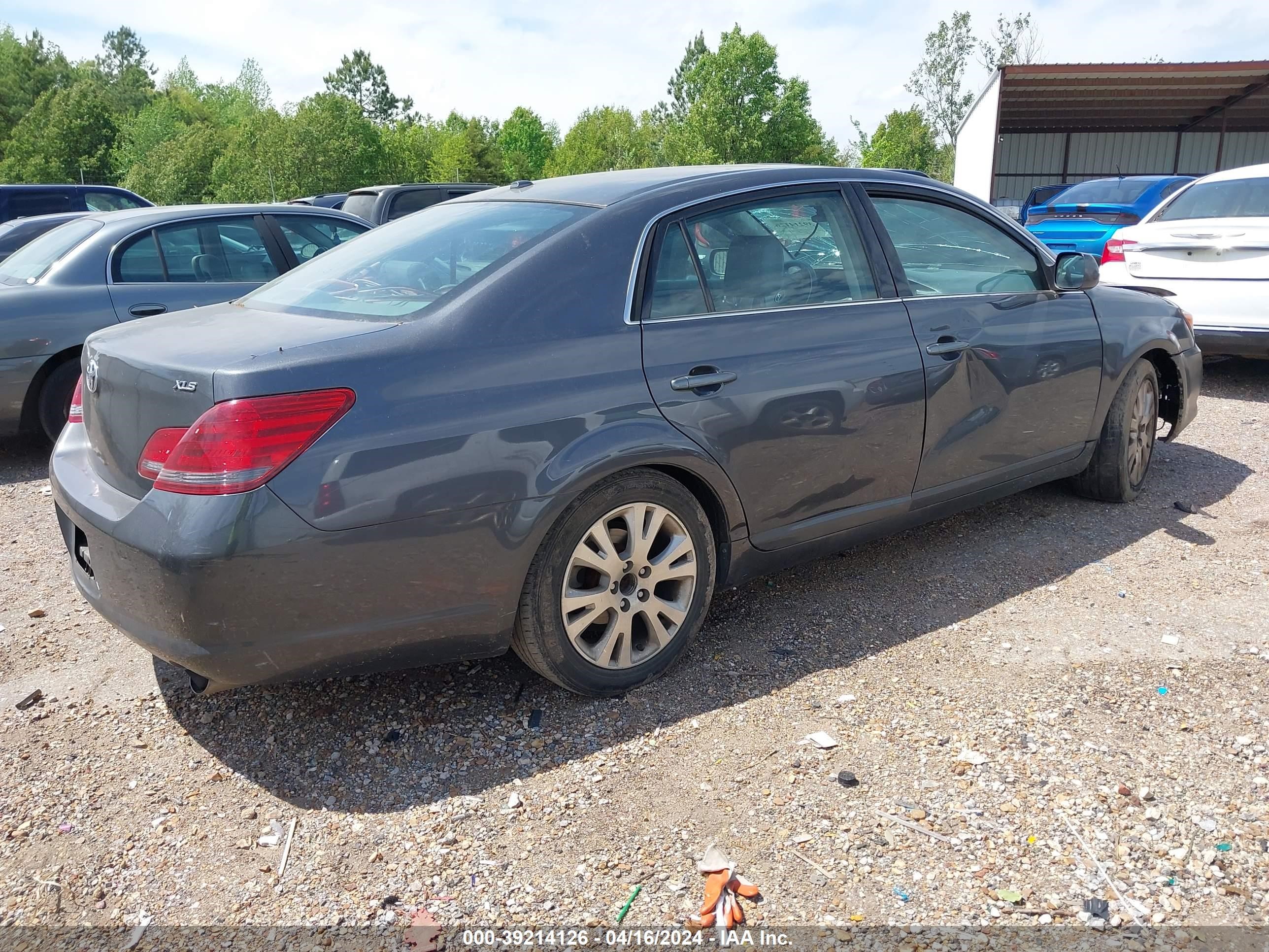 Photo 3 VIN: 4T1BK36BX9U332218 - TOYOTA AVALON 