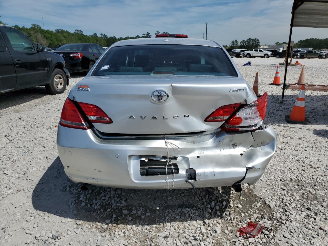 Photo 5 VIN: 4T1BK3DB1AU365955 - TOYOTA AVALON 