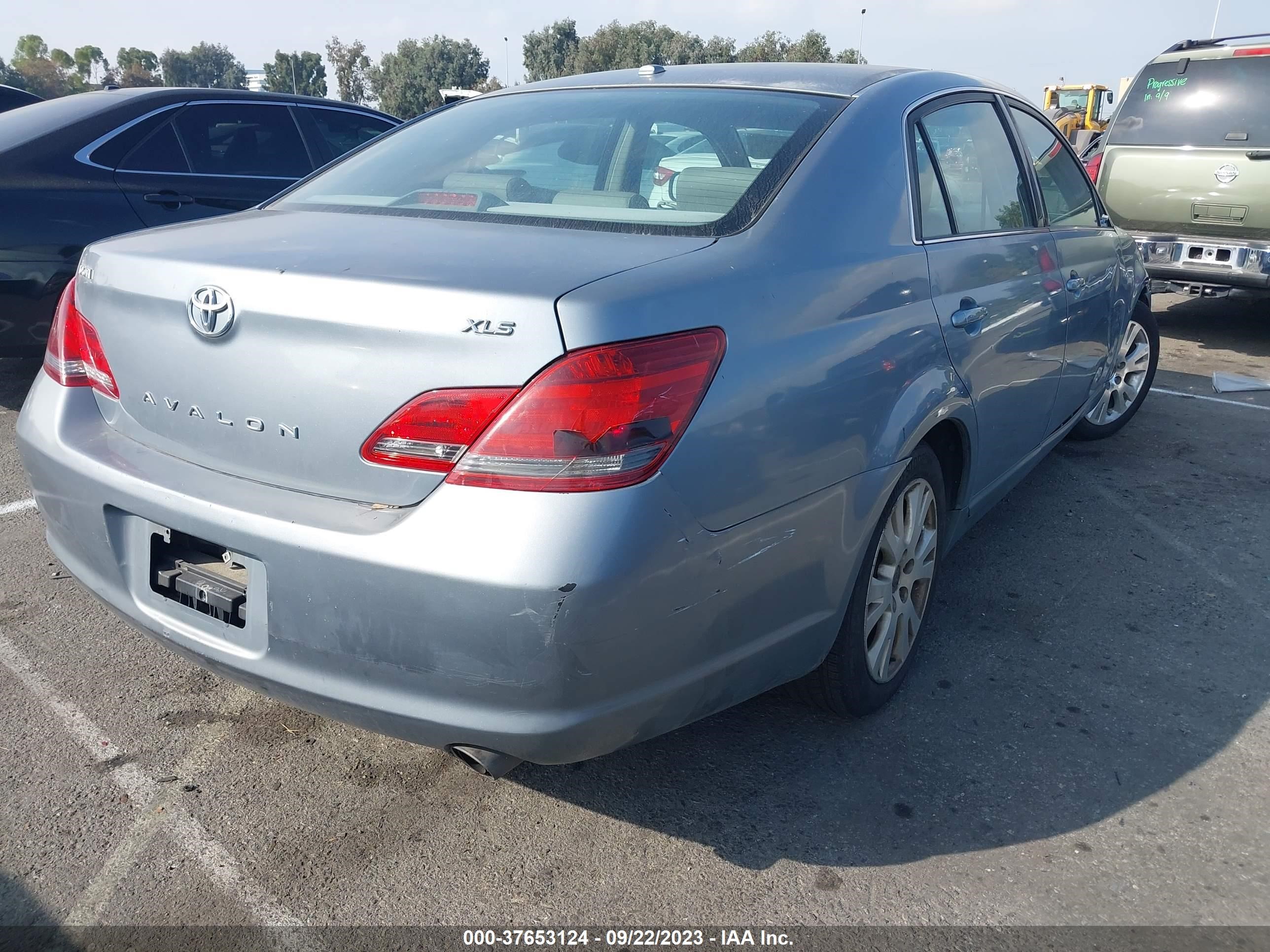 Photo 3 VIN: 4T1BK3DB2AU353930 - TOYOTA AVALON 