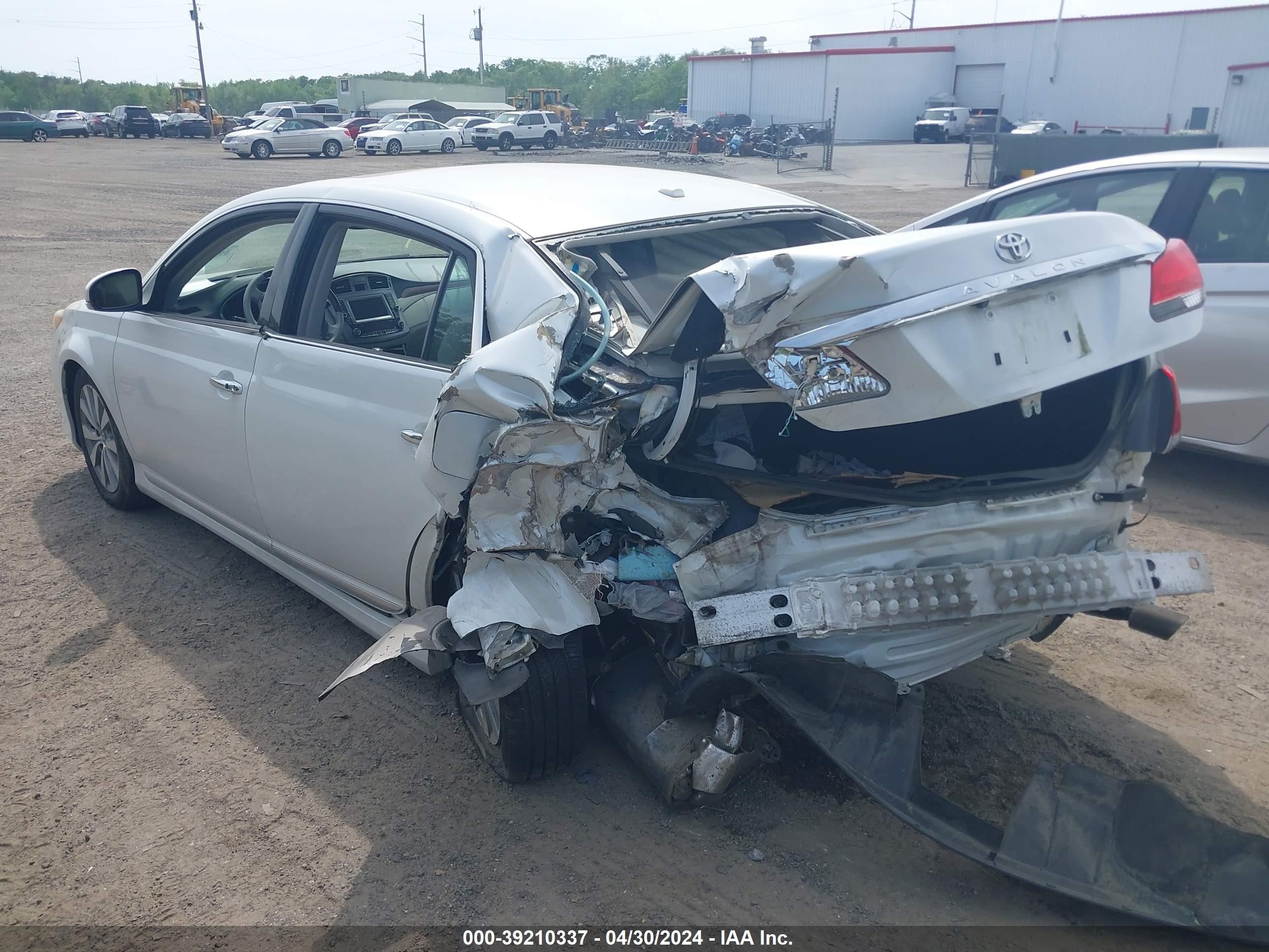 Photo 2 VIN: 4T1BK3DB3CU468295 - TOYOTA AVALON 