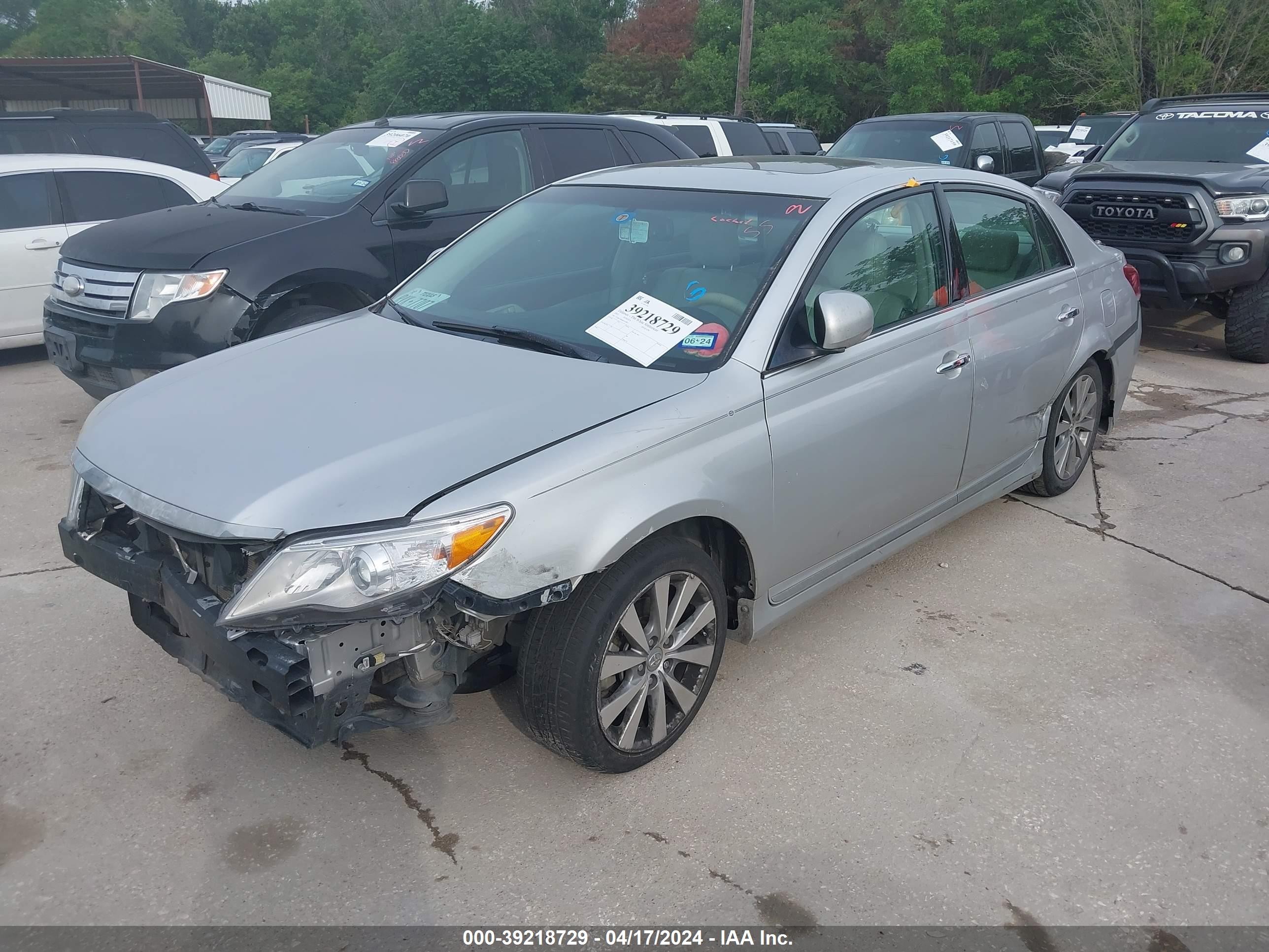 Photo 1 VIN: 4T1BK3DB4BU415801 - TOYOTA AVALON 