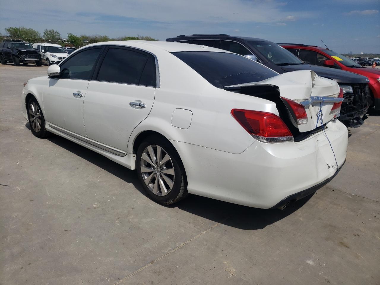 Photo 1 VIN: 4T1BK3DB5BU373803 - TOYOTA AVALON 