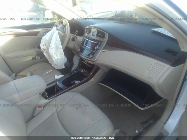 Photo 4 VIN: 4T1BK3DB5BU387975 - TOYOTA AVALON 