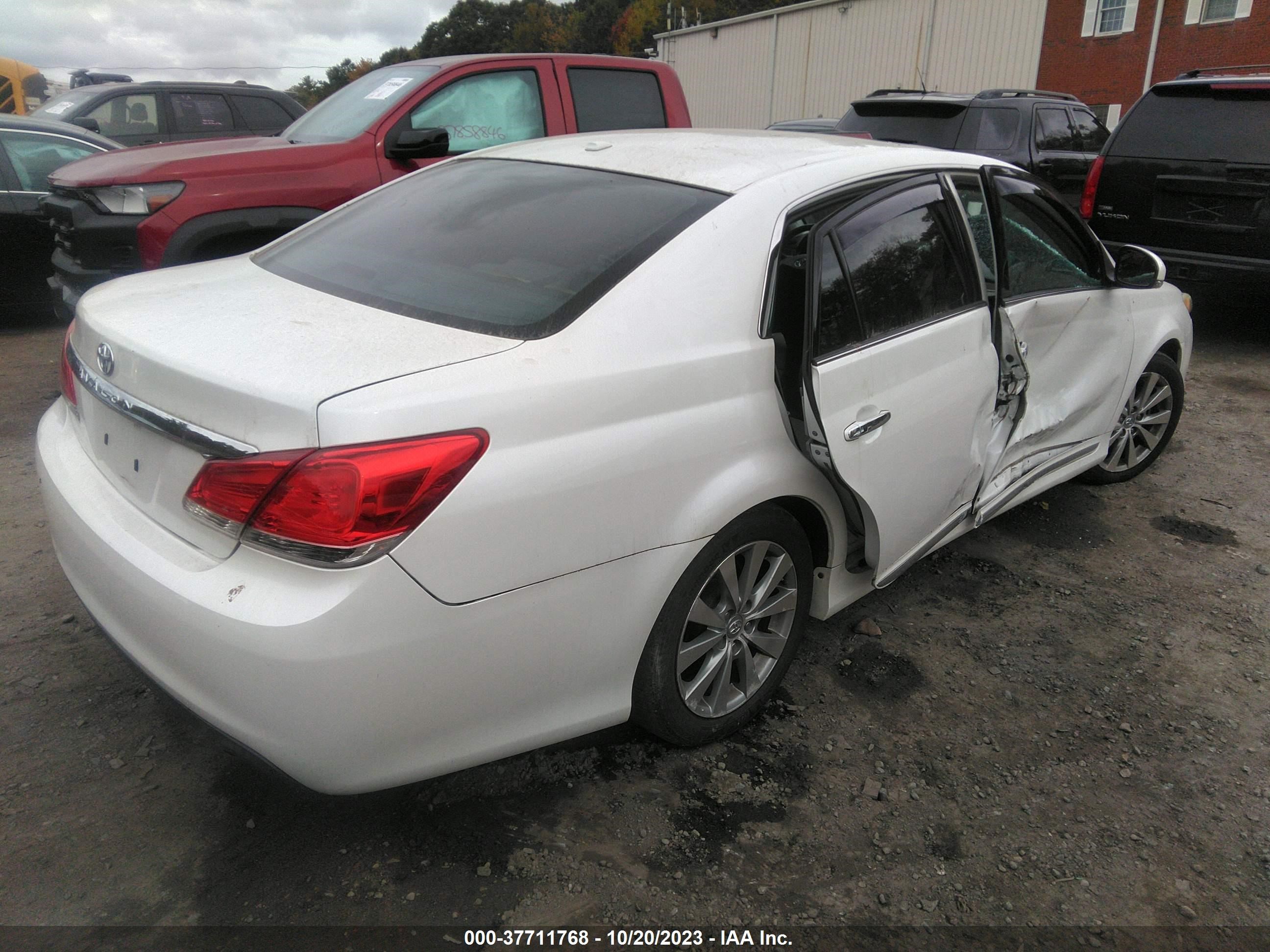 Photo 3 VIN: 4T1BK3DB6CU463379 - TOYOTA AVALON 