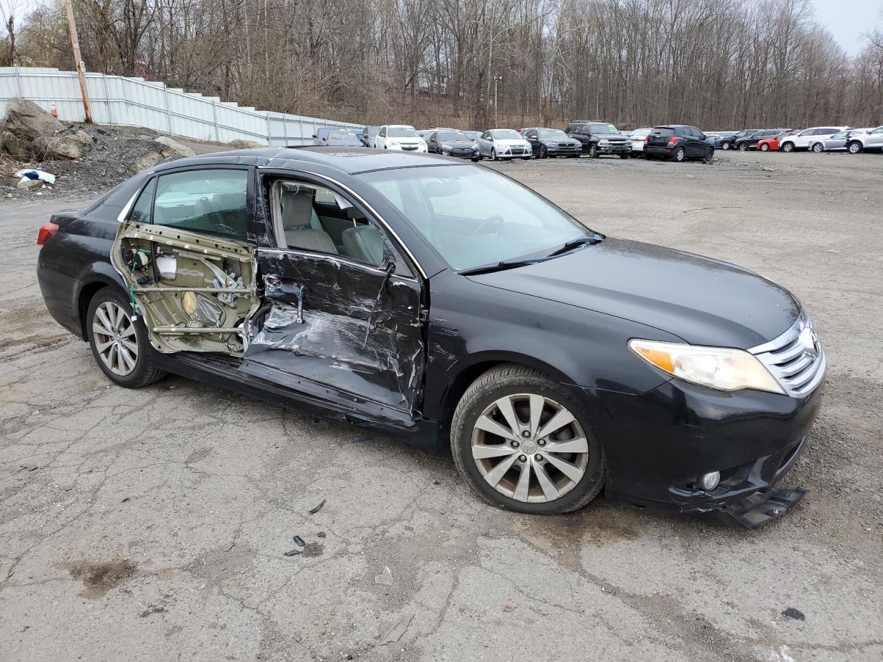 Photo 3 VIN: 4T1BK3DB7BU406932 - TOYOTA AVALON 