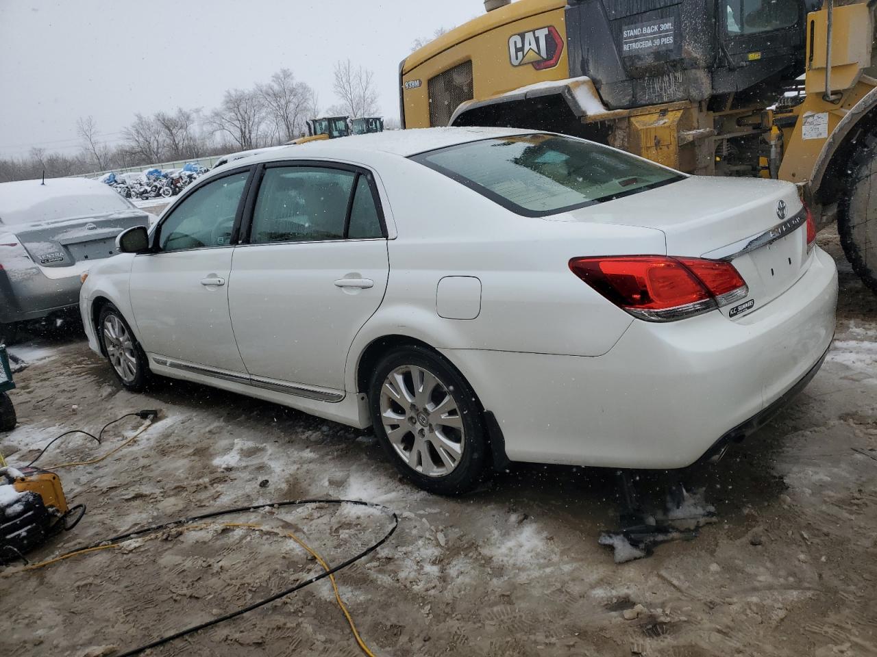 Photo 1 VIN: 4T1BK3DB7CU440709 - TOYOTA AVALON 