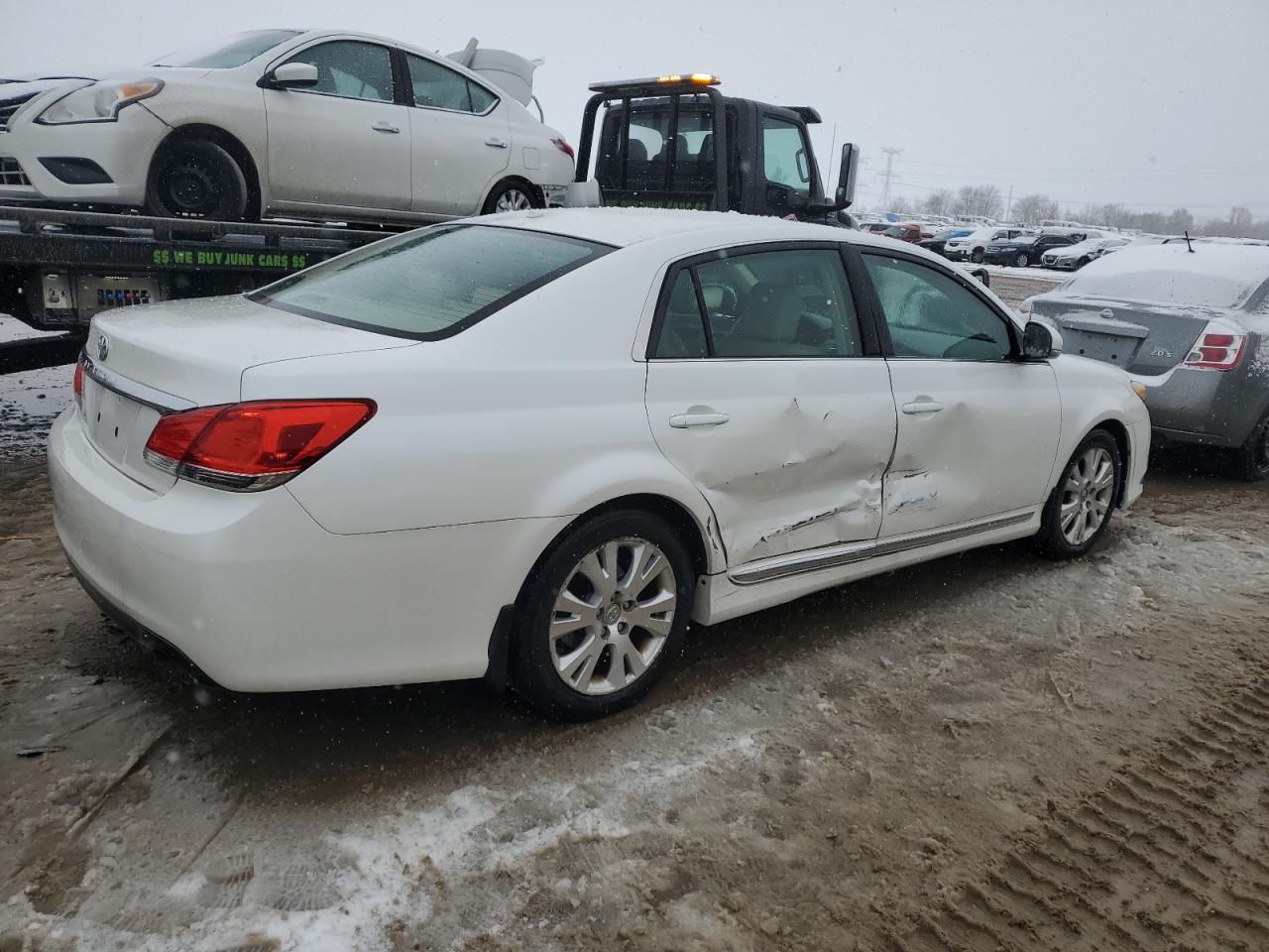 Photo 2 VIN: 4T1BK3DB7CU440709 - TOYOTA AVALON 