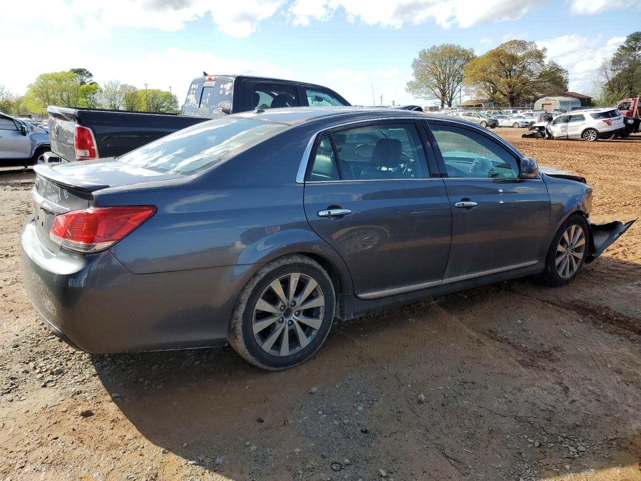 Photo 2 VIN: 4T1BK3DB8CU471919 - TOYOTA AVALON 