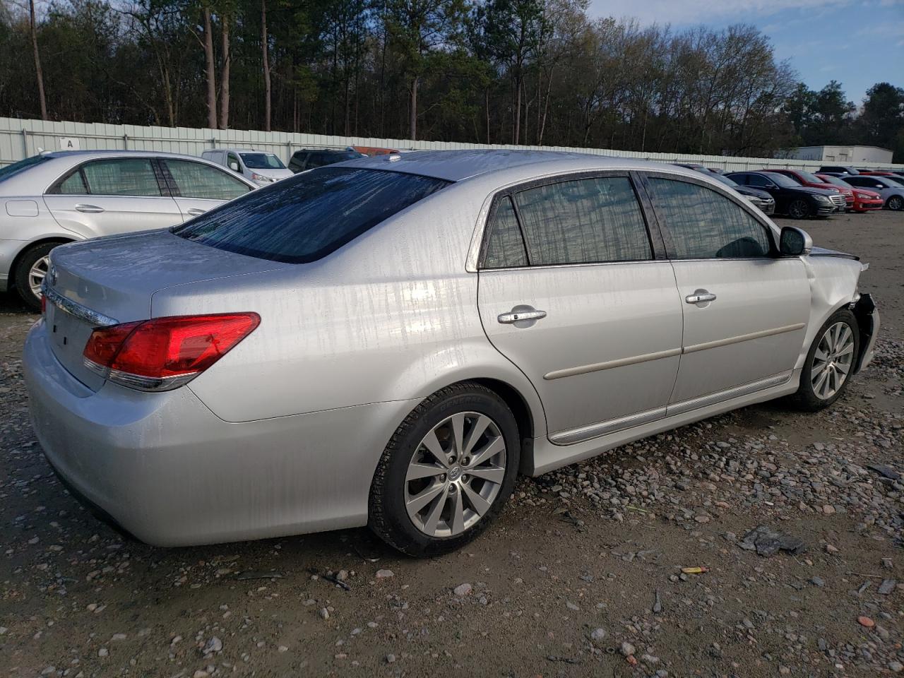 Photo 2 VIN: 4T1BK3DB9BU382780 - TOYOTA AVALON 