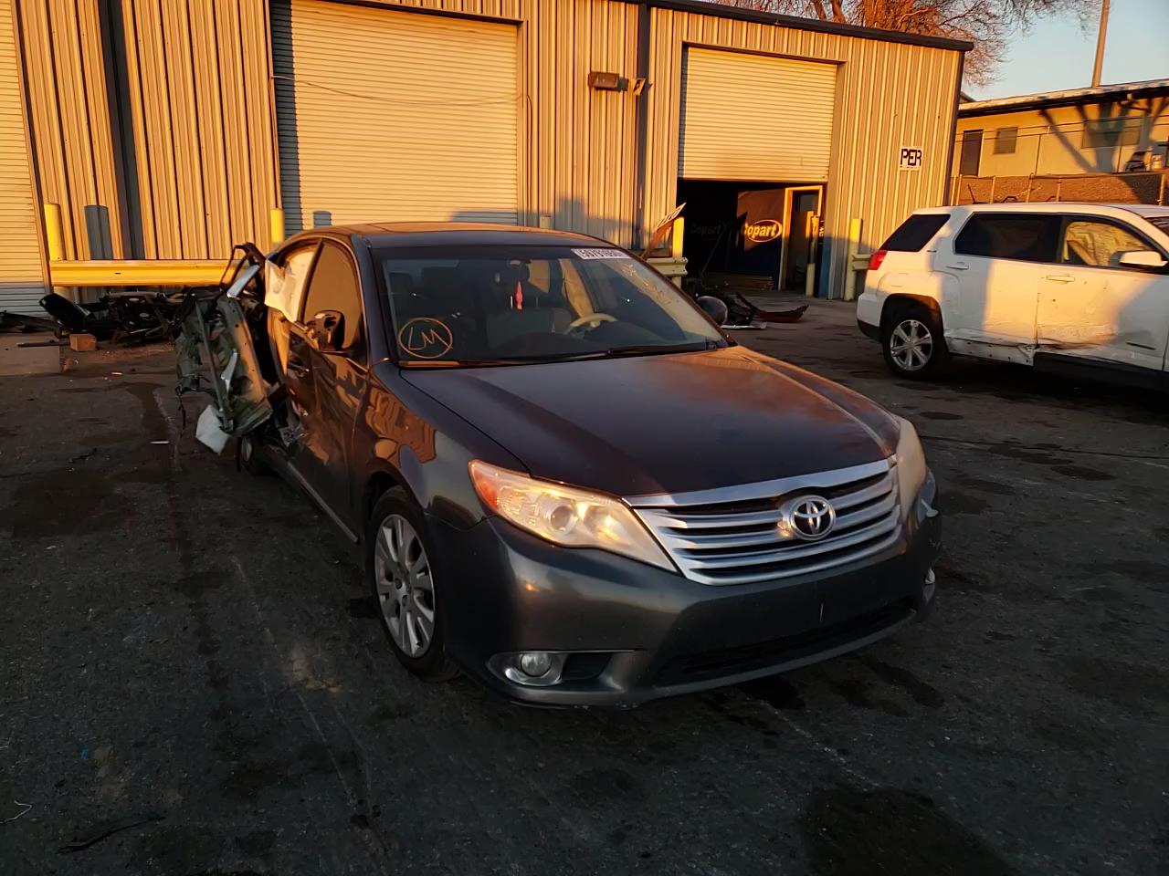 Photo 10 VIN: 4T1BK3DB9CU448696 - TOYOTA AVALON BAS 