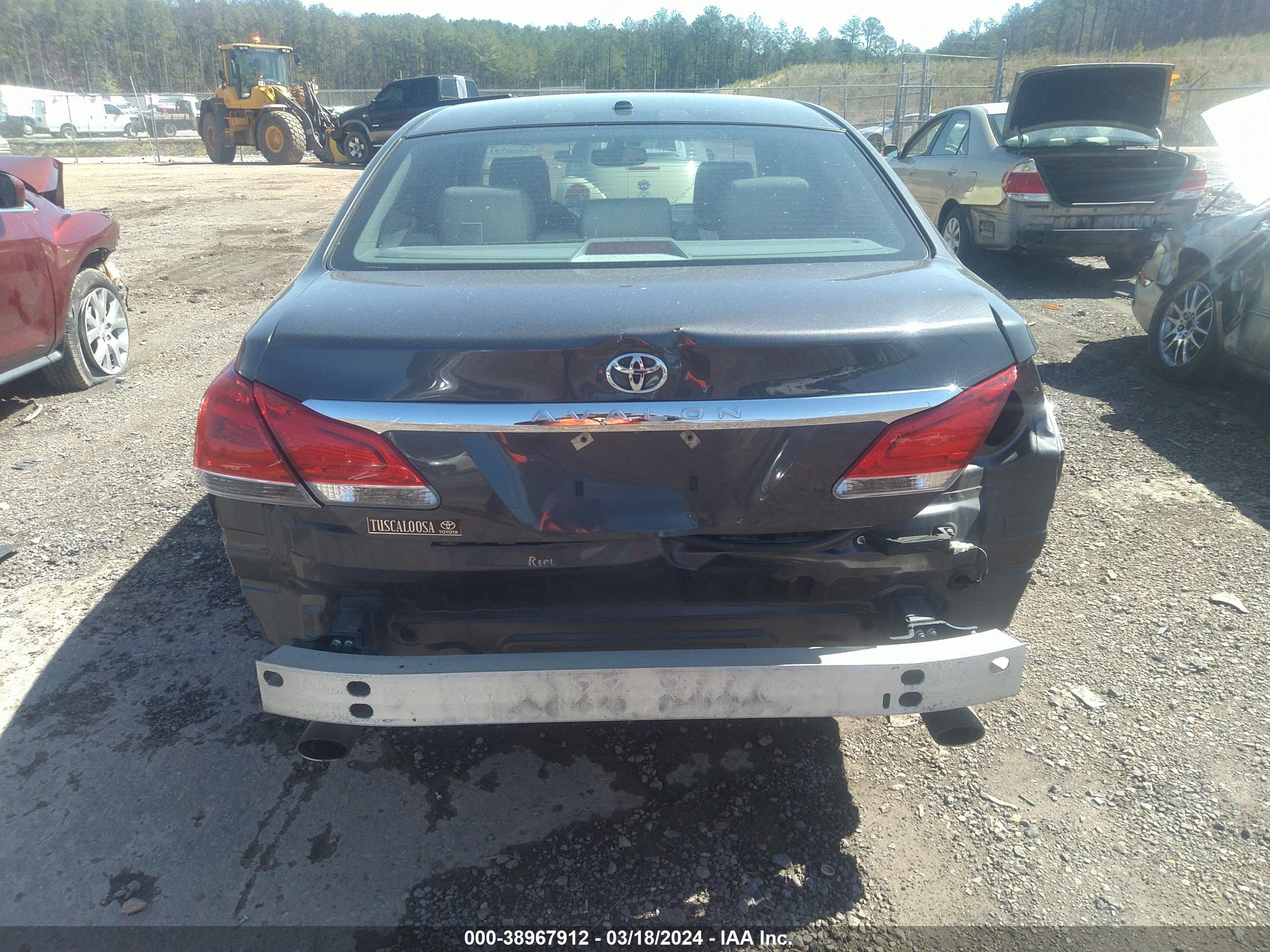 Photo 13 VIN: 4T1BK3DBXBU426639 - TOYOTA AVALON 