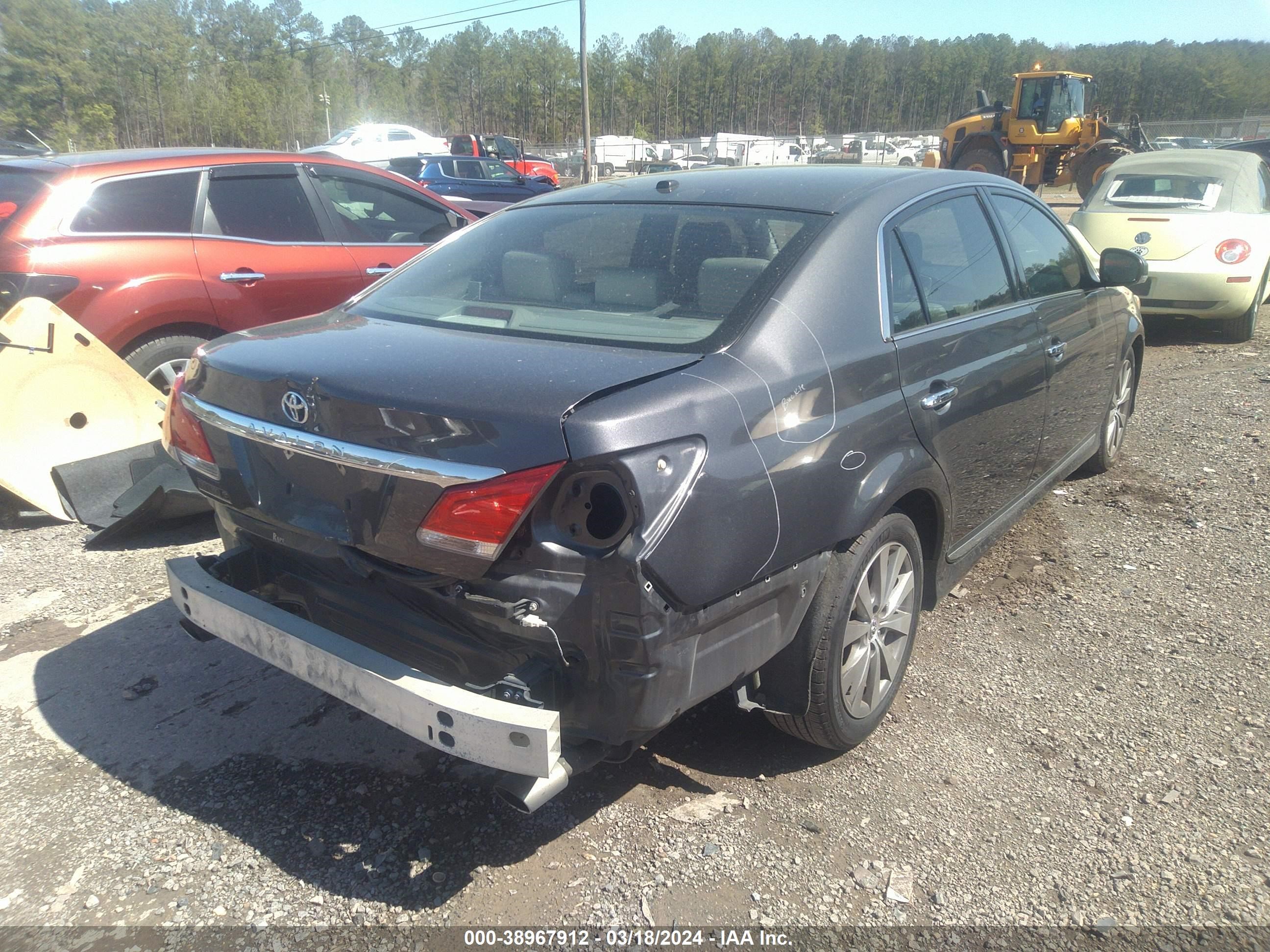 Photo 14 VIN: 4T1BK3DBXBU426639 - TOYOTA AVALON 