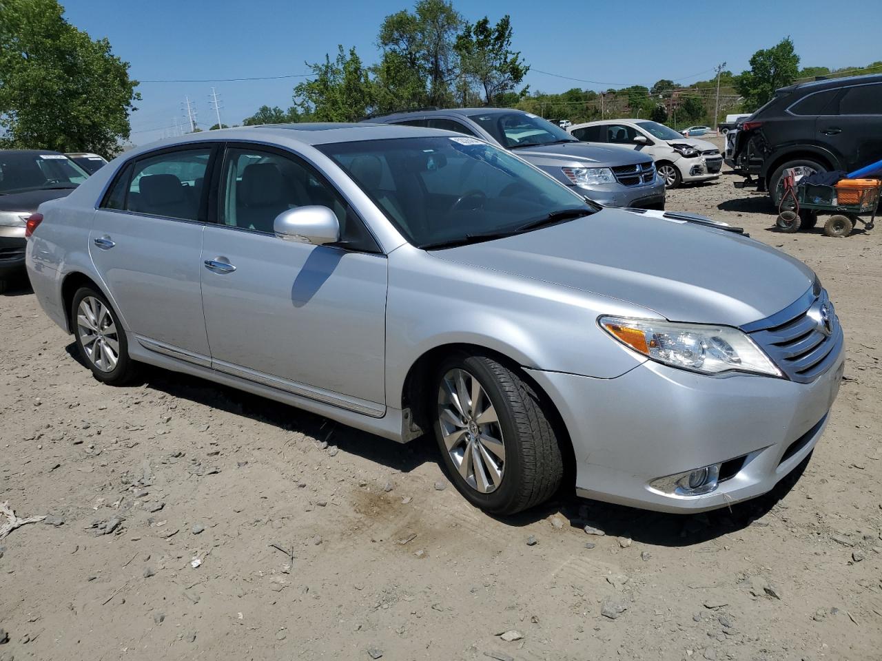 Photo 3 VIN: 4T1BK3DBXCU461876 - TOYOTA AVALON 