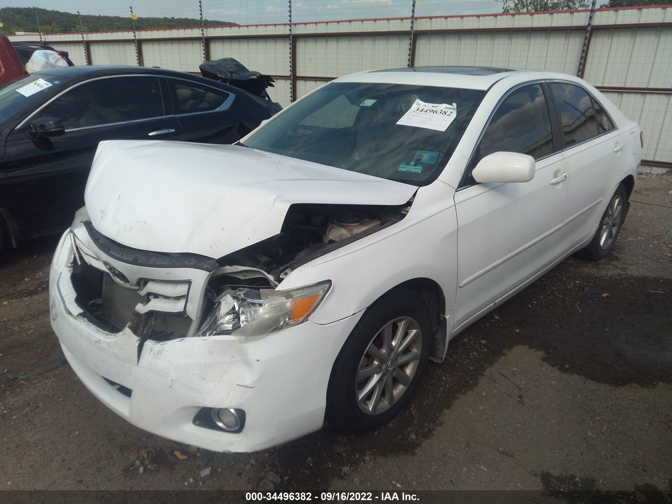 Photo 1 VIN: 4T1BK3EK0BU623821 - TOYOTA CAMRY 